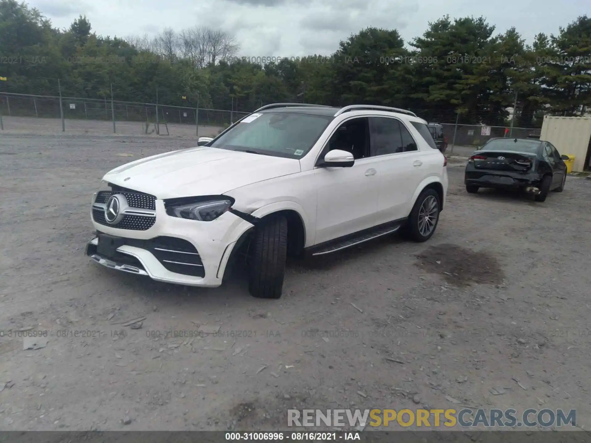 2 Photograph of a damaged car 4JGFB4KB9MA316003 MERCEDES-BENZ GLE 2021