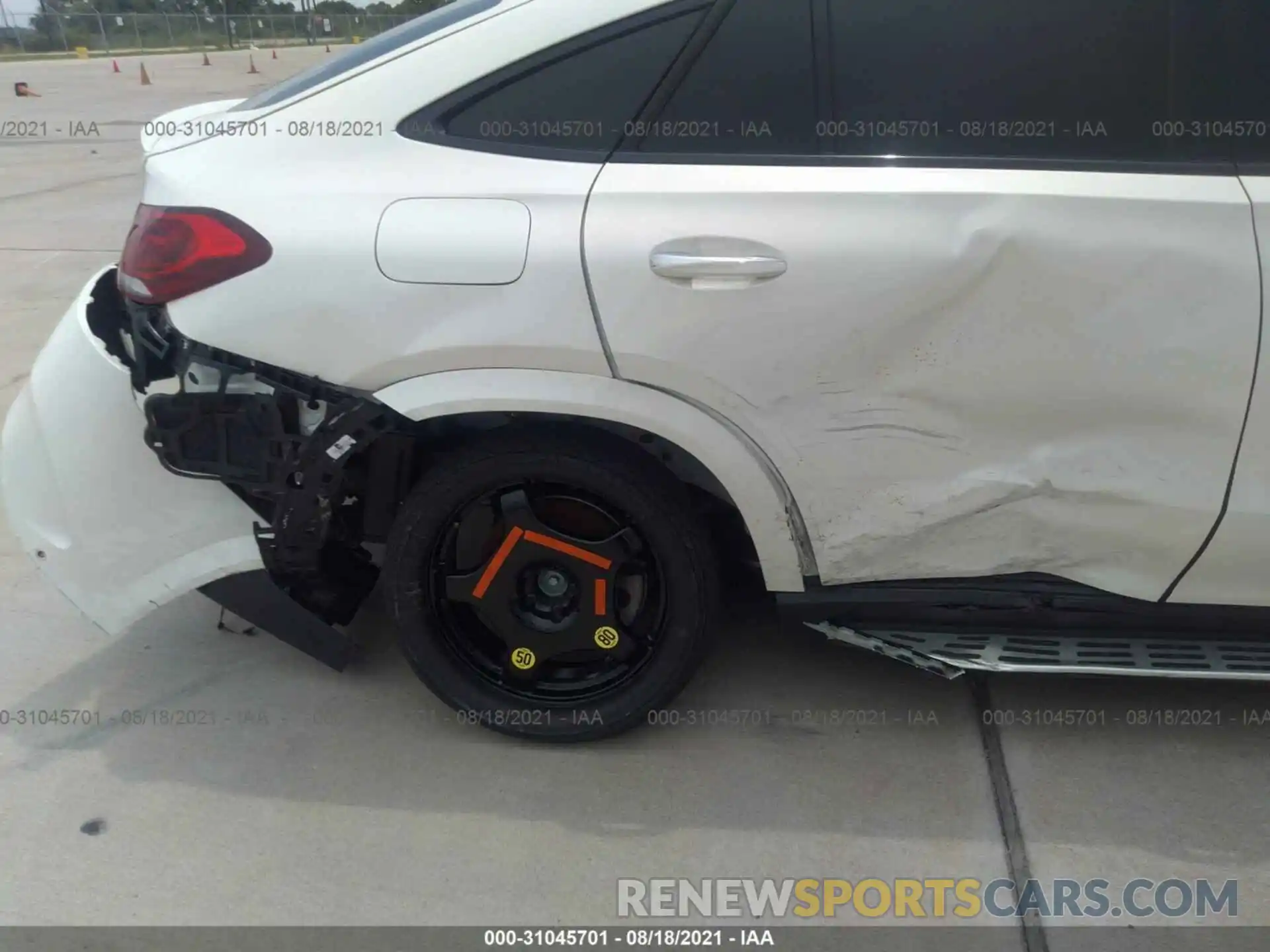 6 Photograph of a damaged car 4JGFD6BB2MA400248 MERCEDES-BENZ GLE 2021