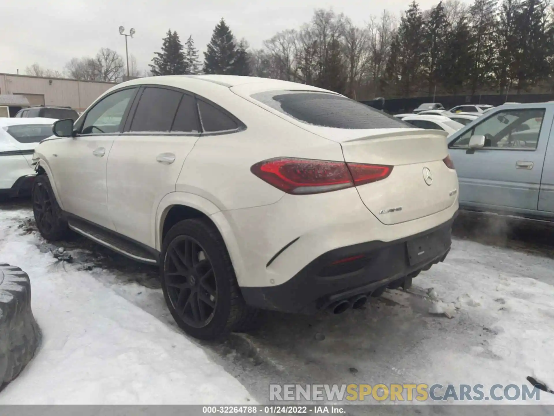 3 Photograph of a damaged car 4JGFD6BB4MA294000 MERCEDES-BENZ GLE 2021