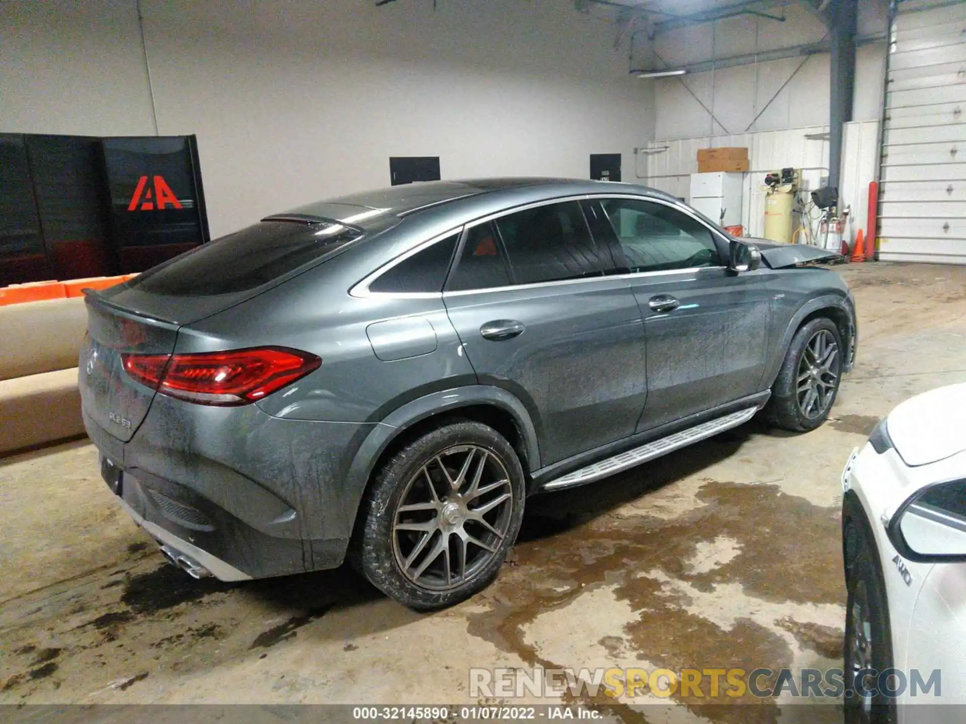 4 Photograph of a damaged car 4JGFD6BB8MA274414 MERCEDES-BENZ GLE 2021