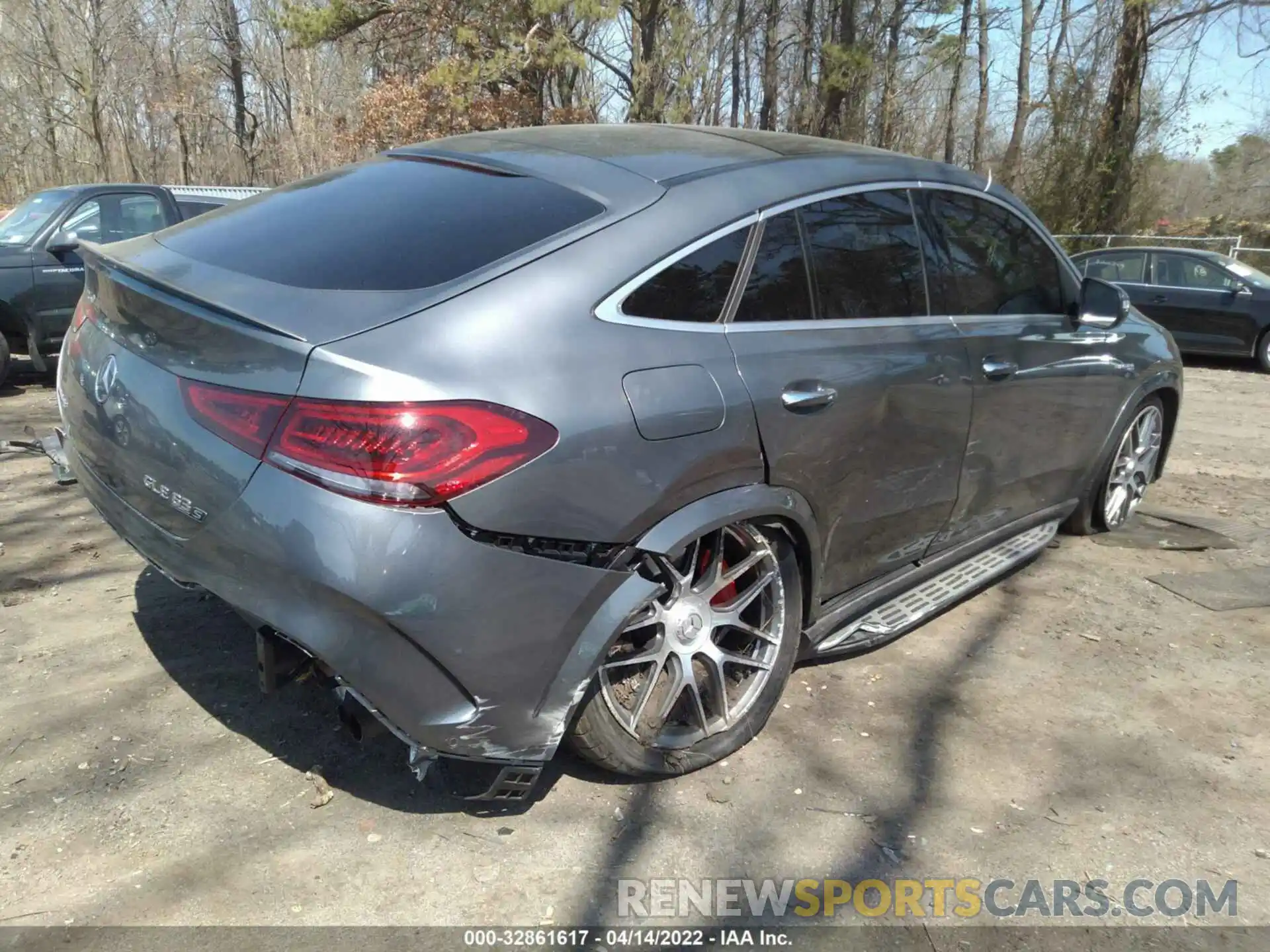 4 Photograph of a damaged car 4JGFD8KB1MA396382 MERCEDES-BENZ GLE 2021