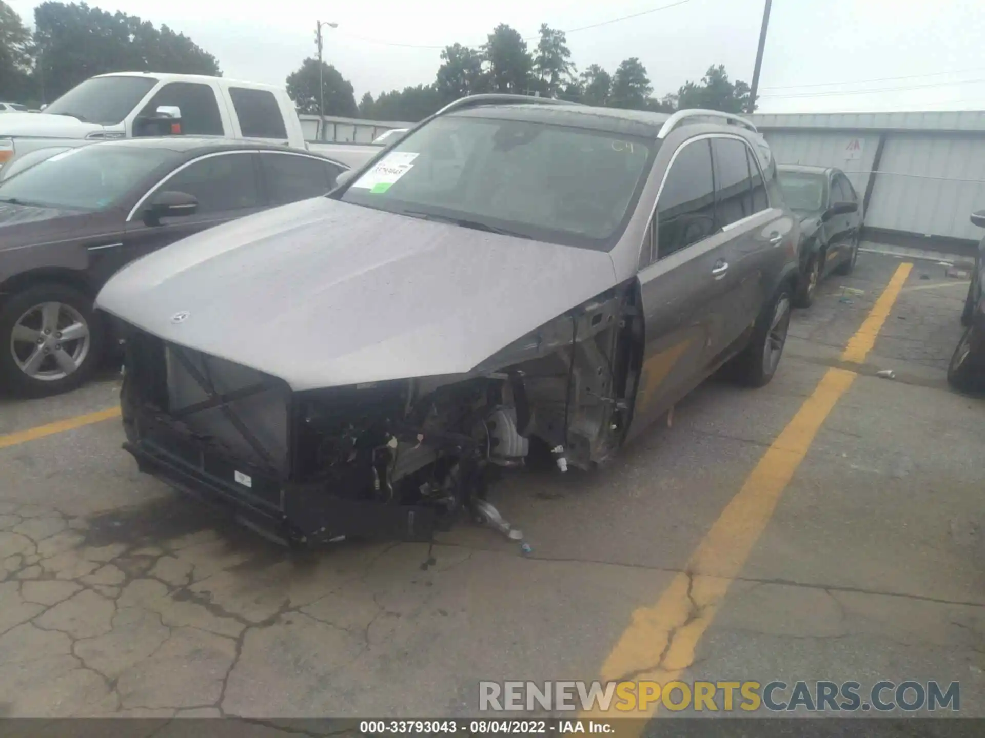 2 Photograph of a damaged car 4JGFB4JB5NA703361 MERCEDES-BENZ GLE 2022