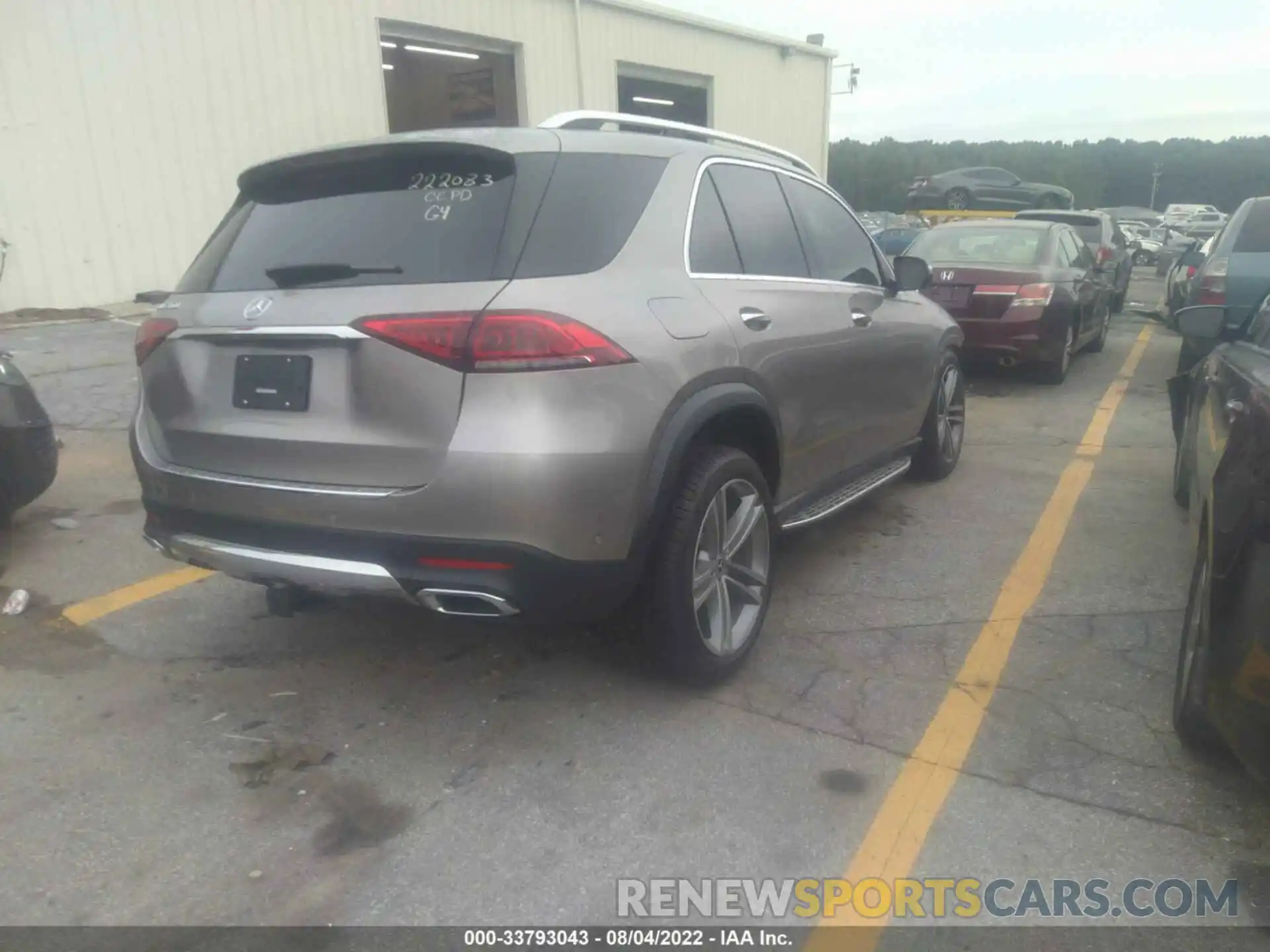 4 Photograph of a damaged car 4JGFB4JB5NA703361 MERCEDES-BENZ GLE 2022