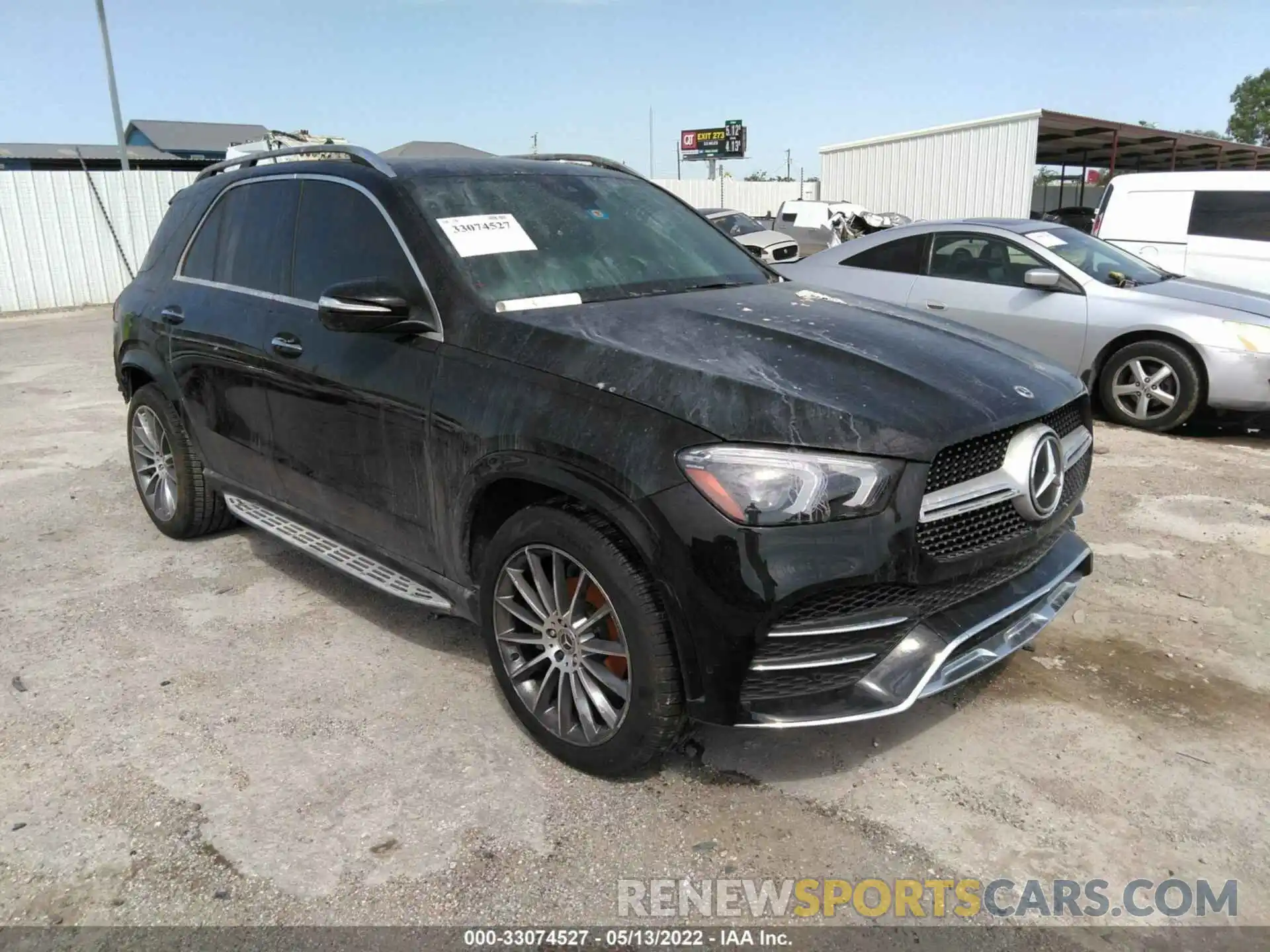 1 Photograph of a damaged car 4JGFB4JB7NA645382 MERCEDES-BENZ GLE 2022