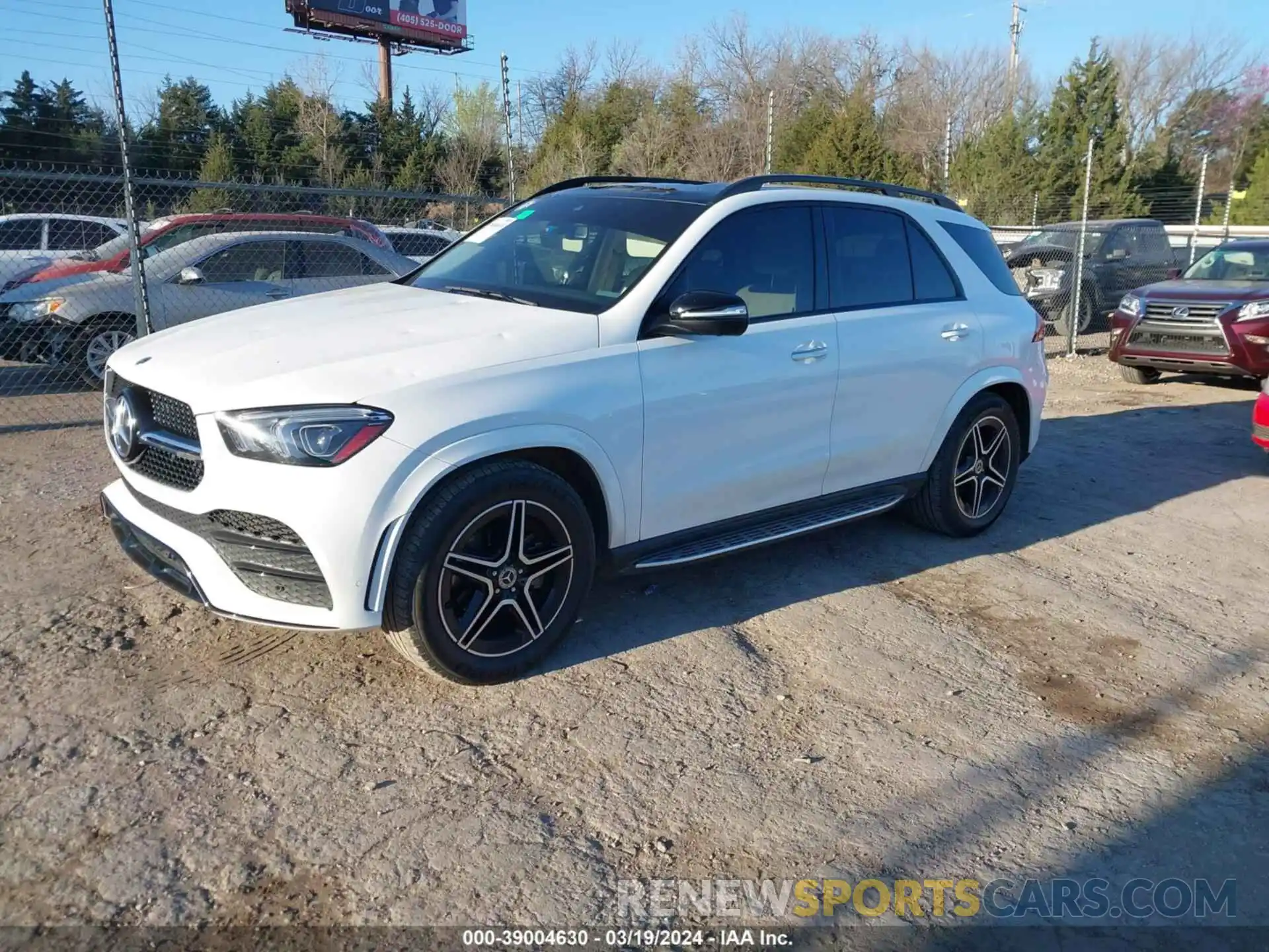 2 Photograph of a damaged car 4JGFB4JB8NA608163 MERCEDES-BENZ GLE 2022