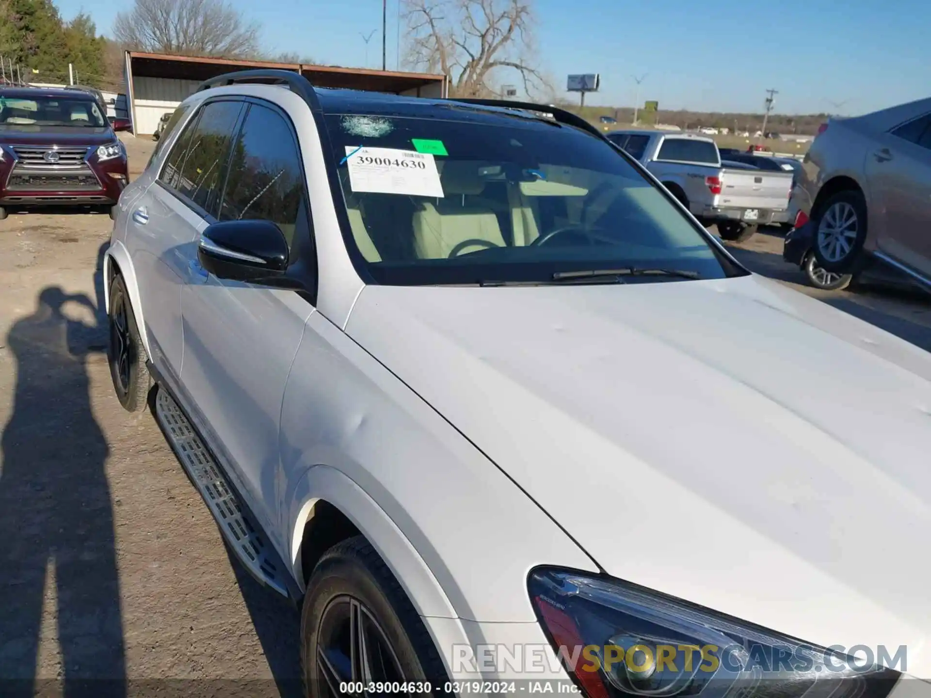 6 Photograph of a damaged car 4JGFB4JB8NA608163 MERCEDES-BENZ GLE 2022