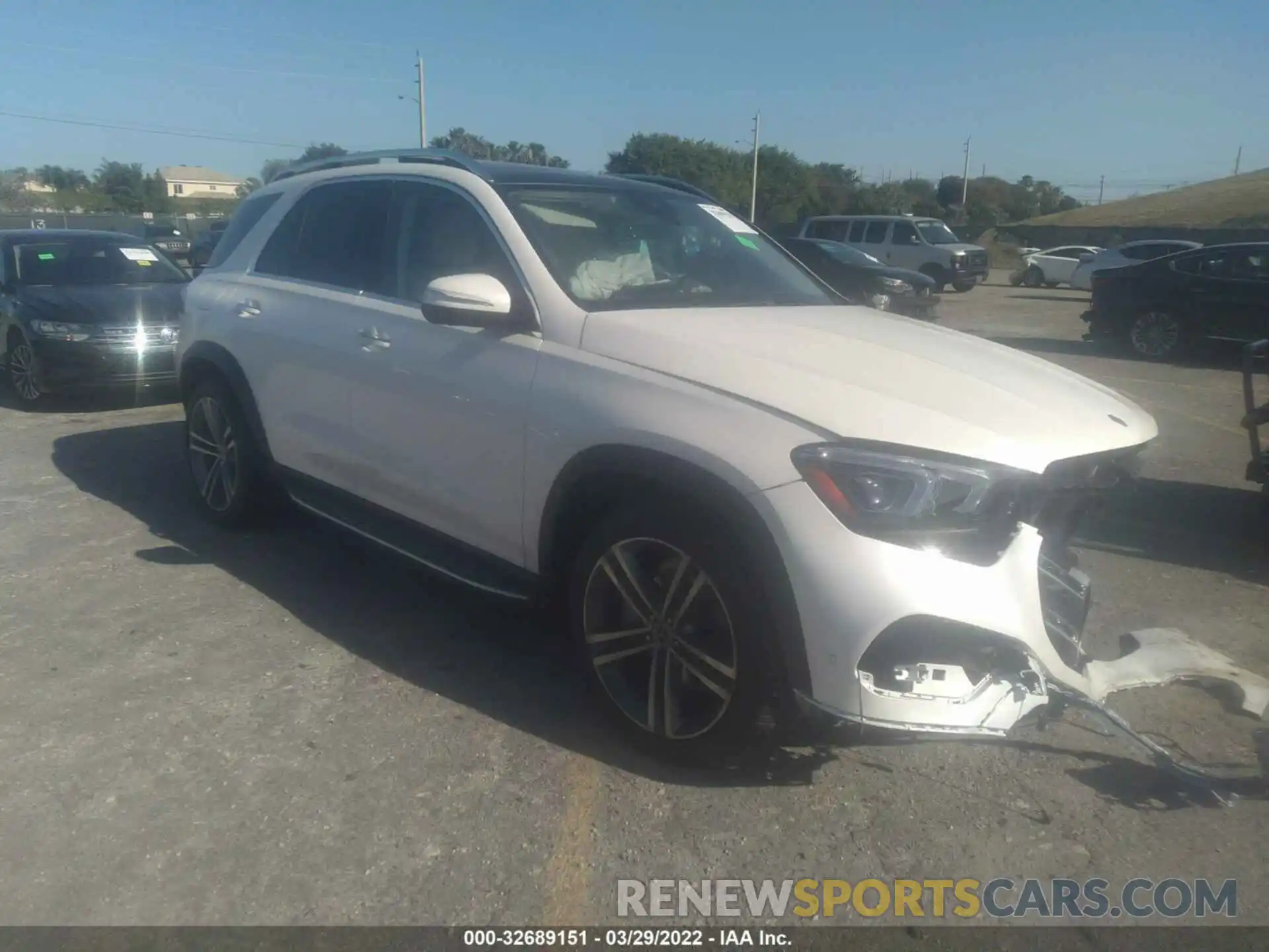 1 Photograph of a damaged car 4JGFB4JB9NA628616 MERCEDES-BENZ GLE 2022