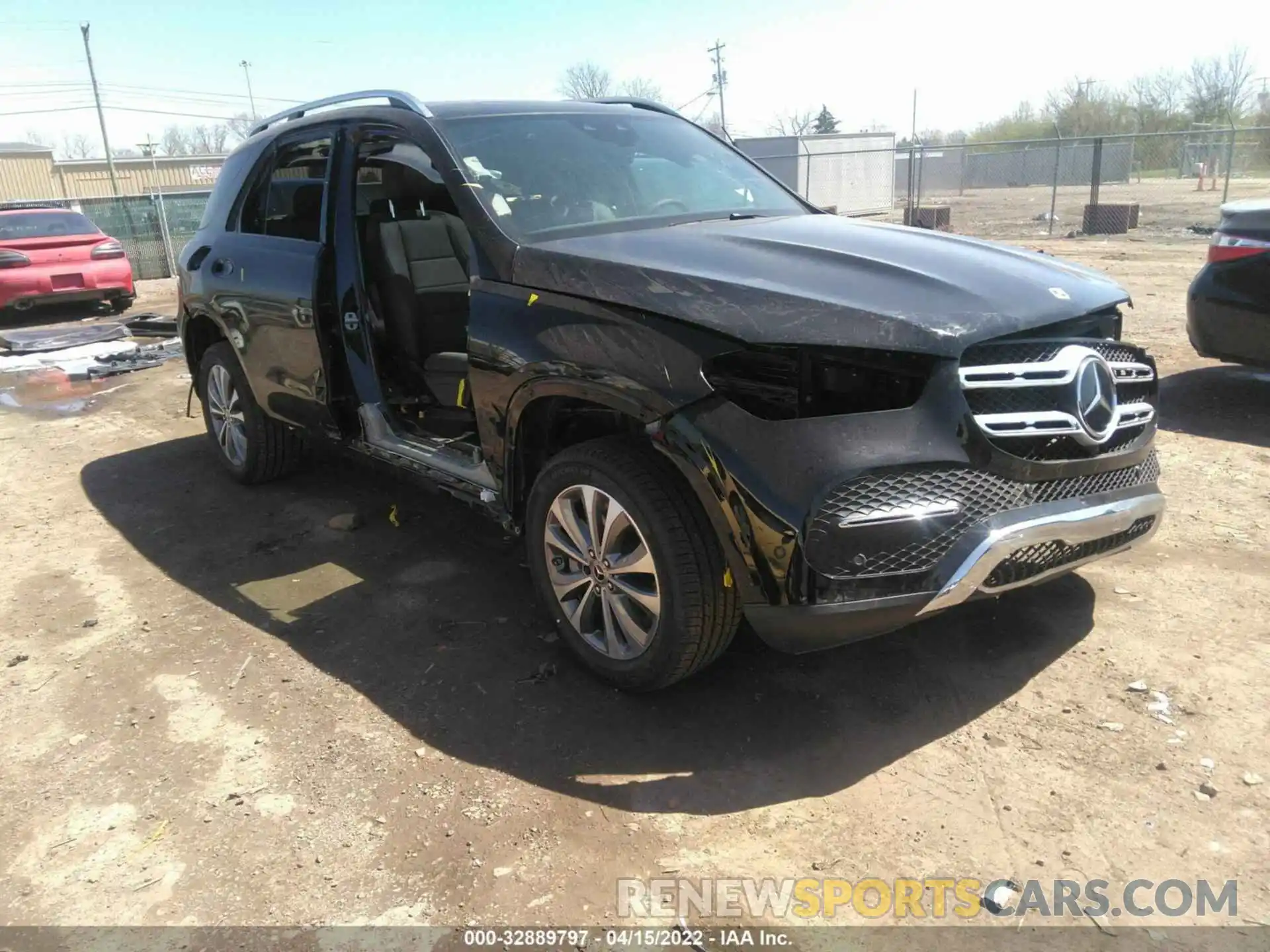 6 Photograph of a damaged car 4JGFB4KB4NA666897 MERCEDES-BENZ GLE 2022