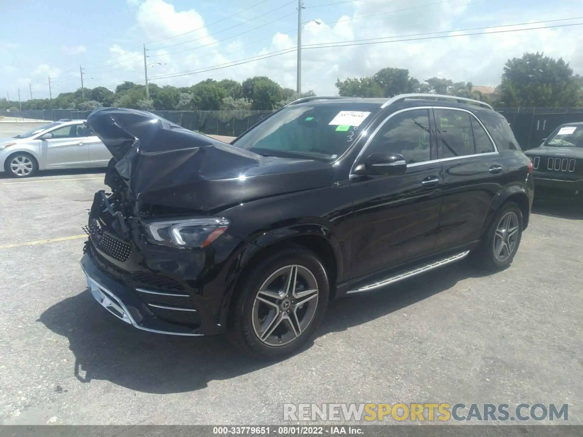 2 Photograph of a damaged car 4JGFB4KB4NA785033 MERCEDES-BENZ GLE 2022