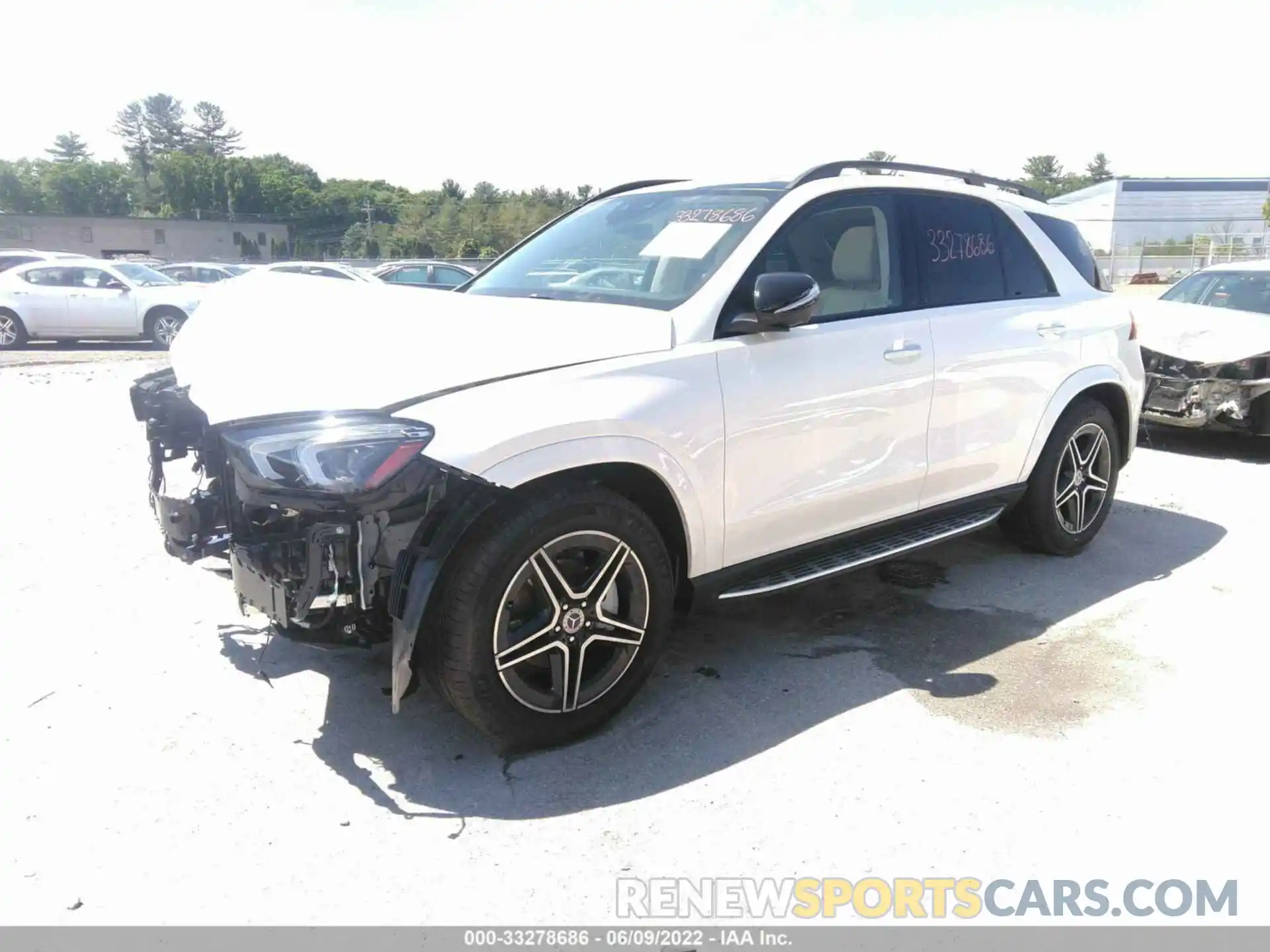 2 Photograph of a damaged car 4JGFB4KB6NA714819 MERCEDES-BENZ GLE 2022