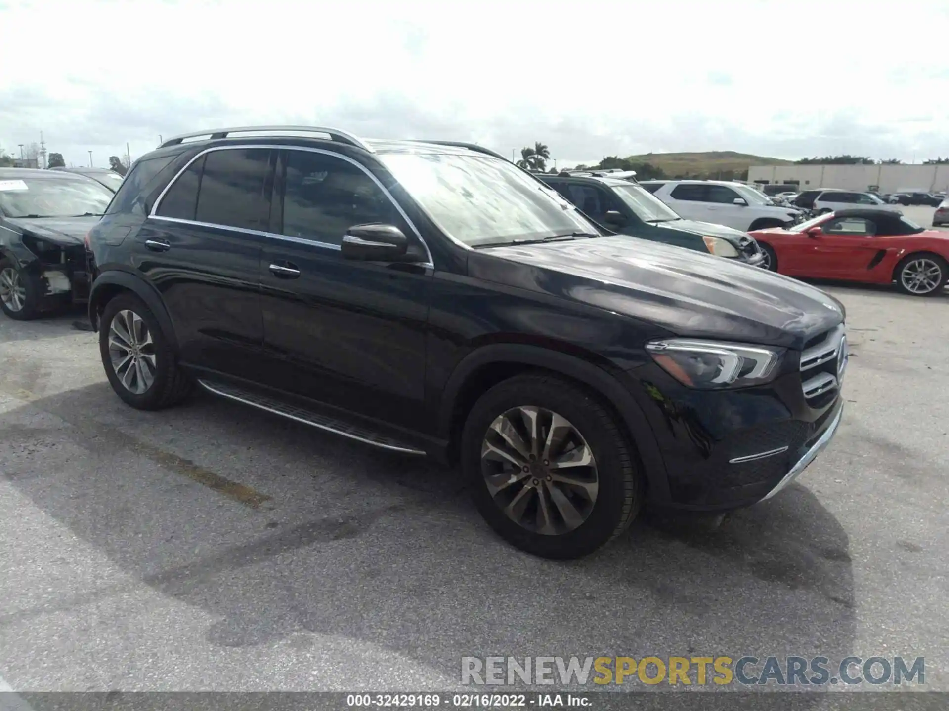 1 Photograph of a damaged car 4JGFB4KE1NA591005 MERCEDES-BENZ GLE 2022