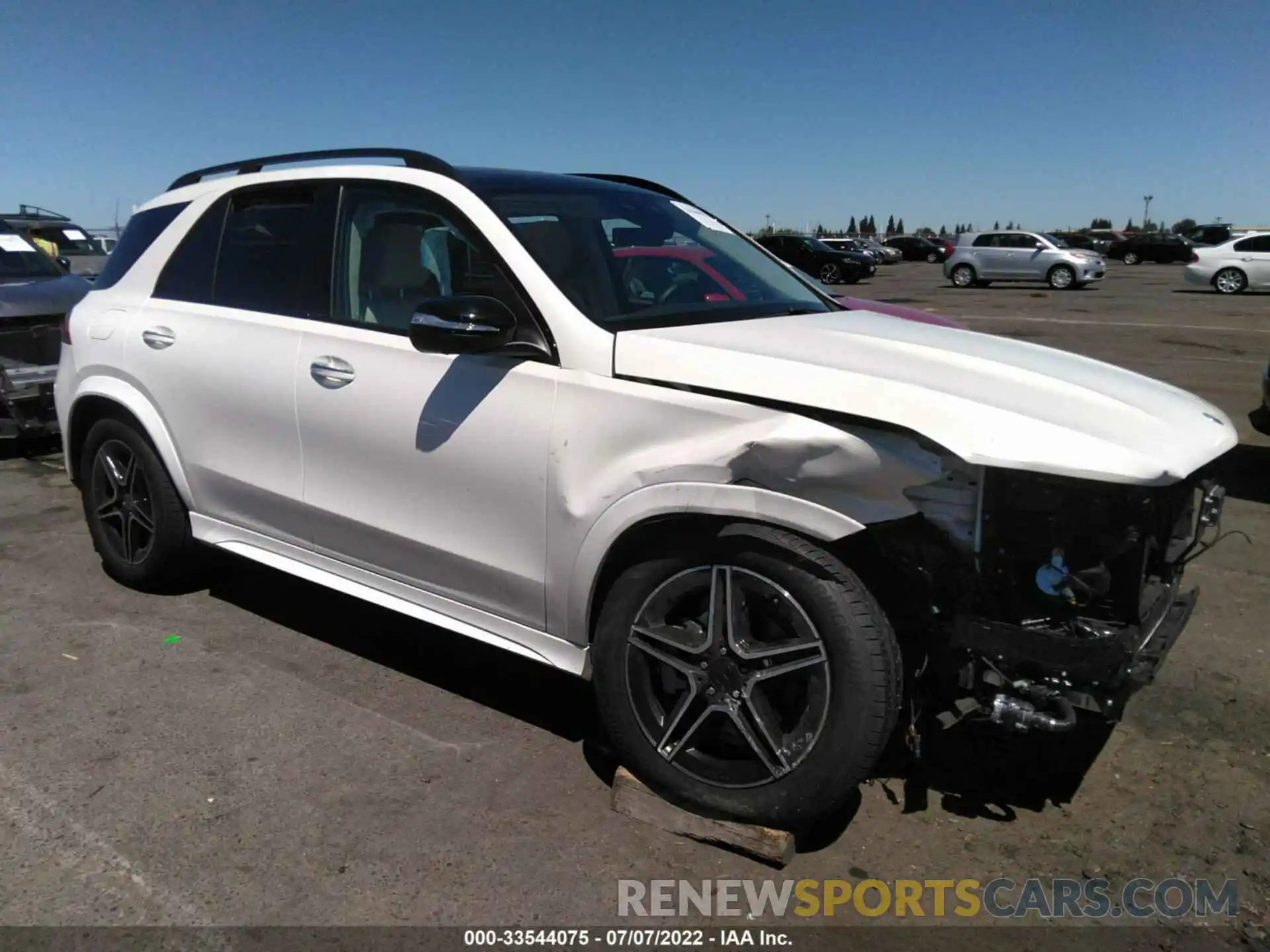 1 Photograph of a damaged car 4JGFB4KE7NA656133 MERCEDES-BENZ GLE 2022