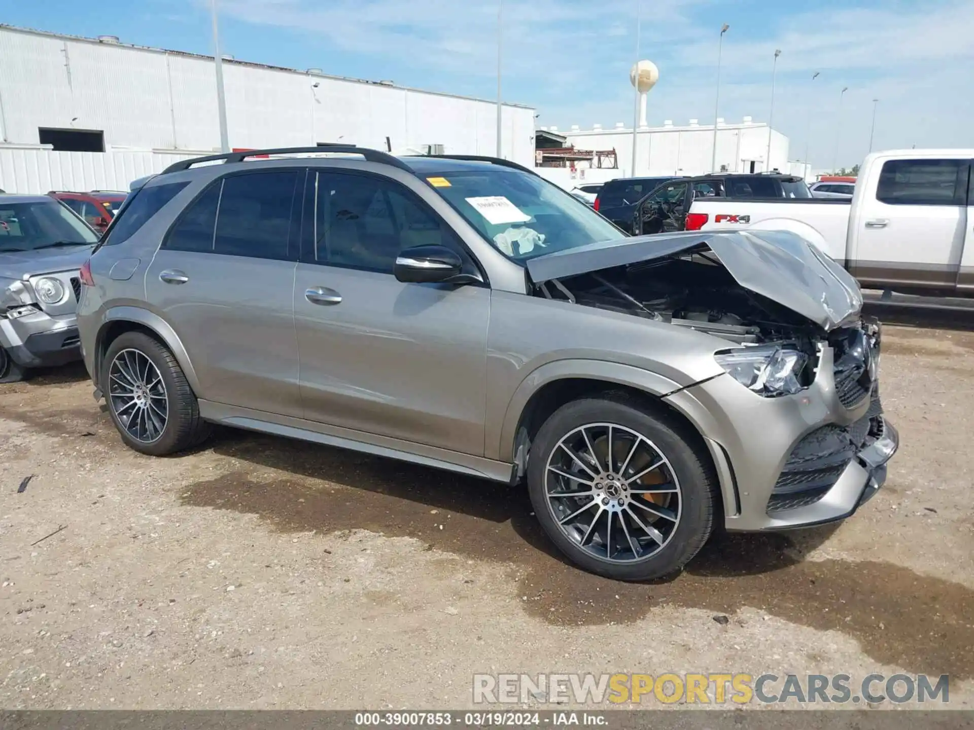 14 Photograph of a damaged car 4JGFB5KB7NA772878 MERCEDES-BENZ GLE 2022