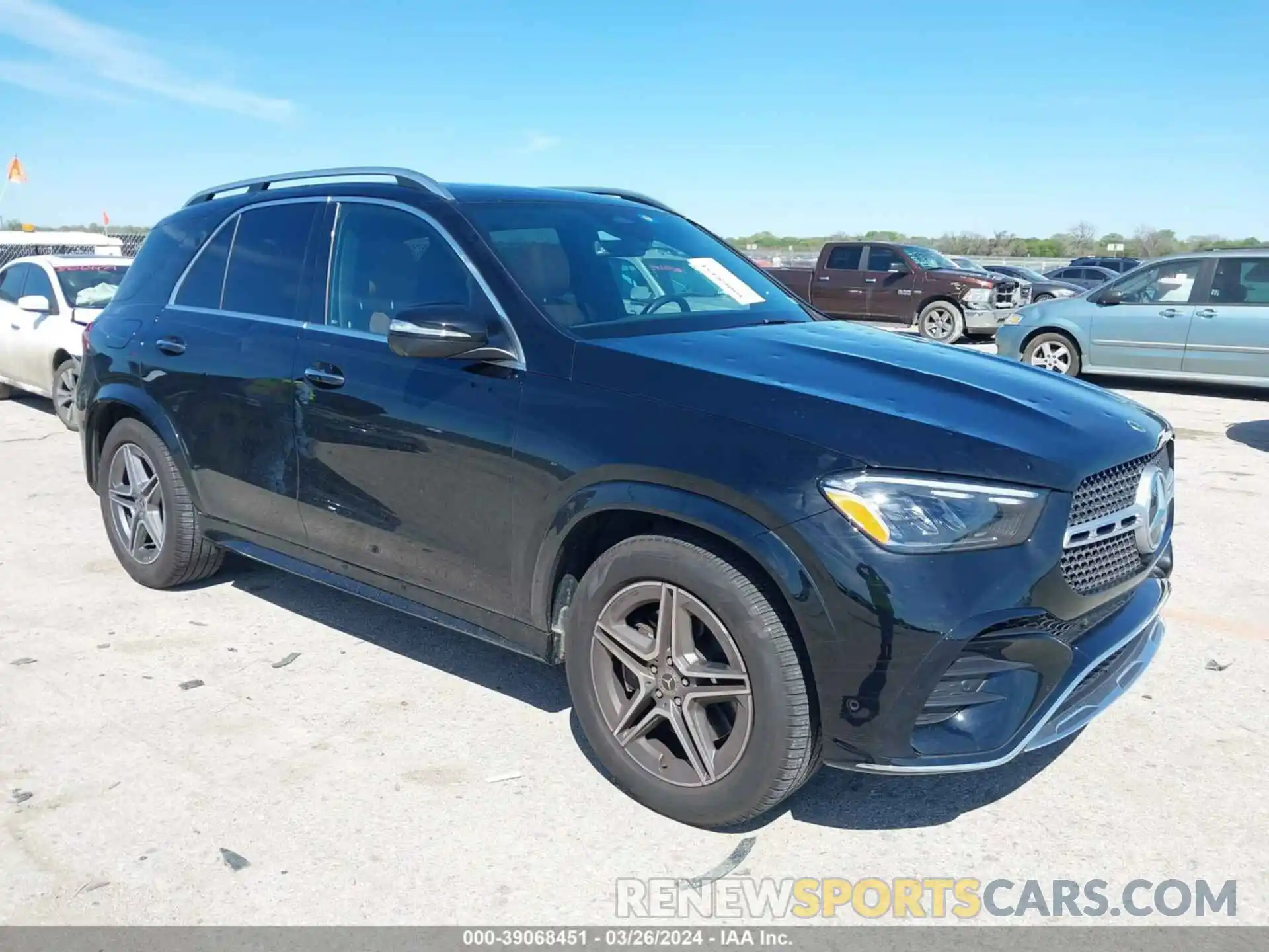 1 Photograph of a damaged car 4JGFB4FB9RB040031 MERCEDES-BENZ GLE 2024