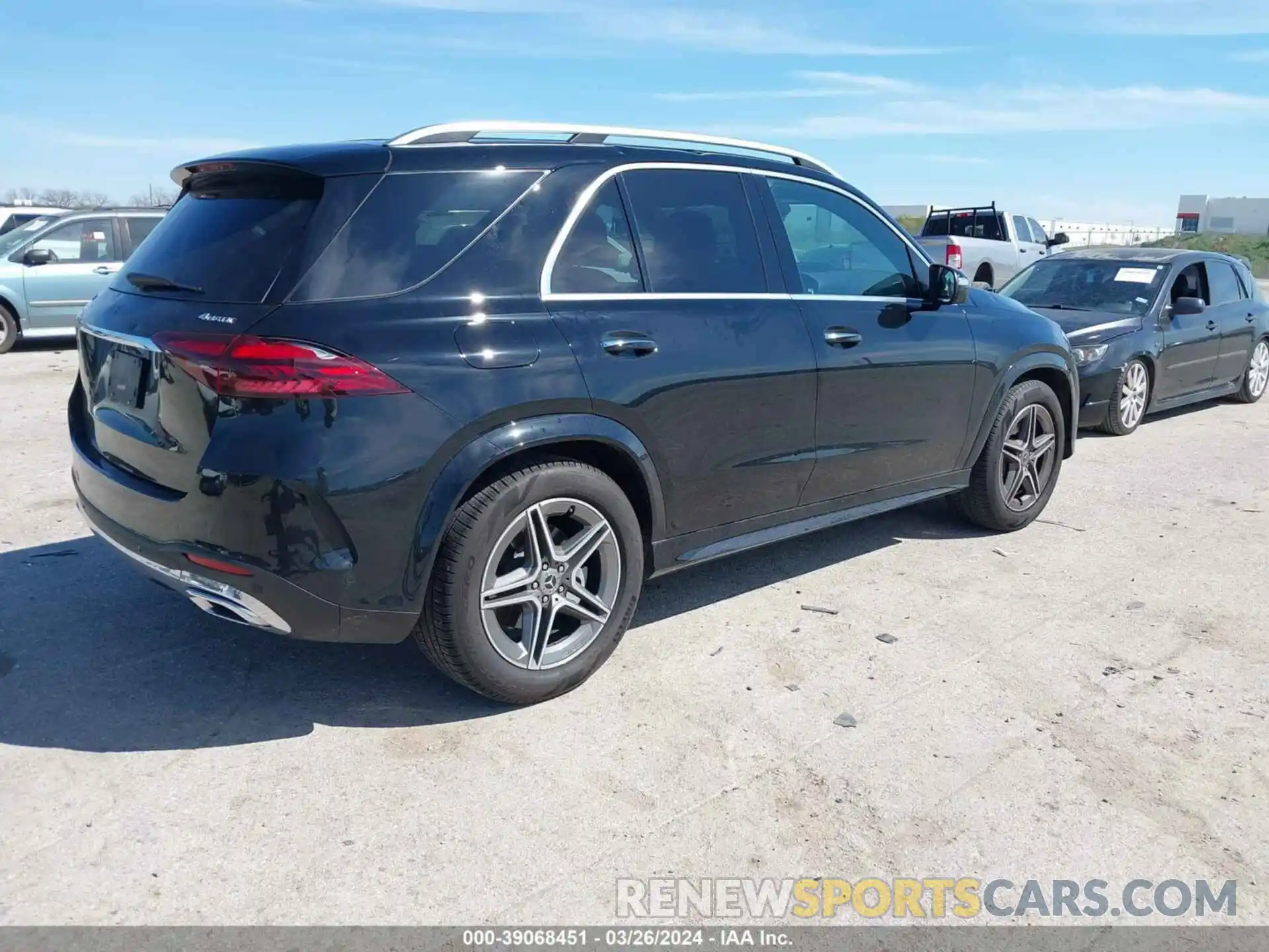 4 Photograph of a damaged car 4JGFB4FB9RB040031 MERCEDES-BENZ GLE 2024