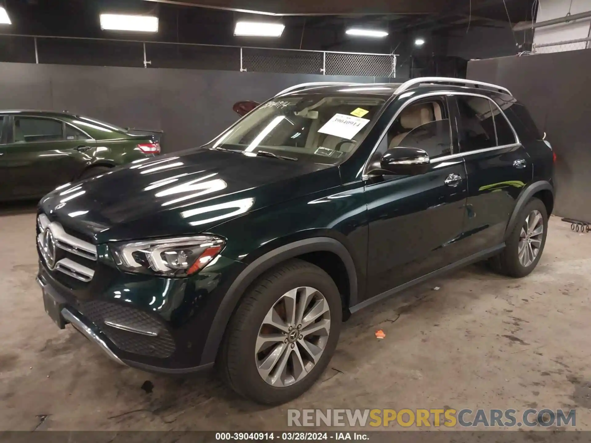 2 Photograph of a damaged car 4JGFB4KB1LA215620 MERCEDES-BENZ GLE 350 2020