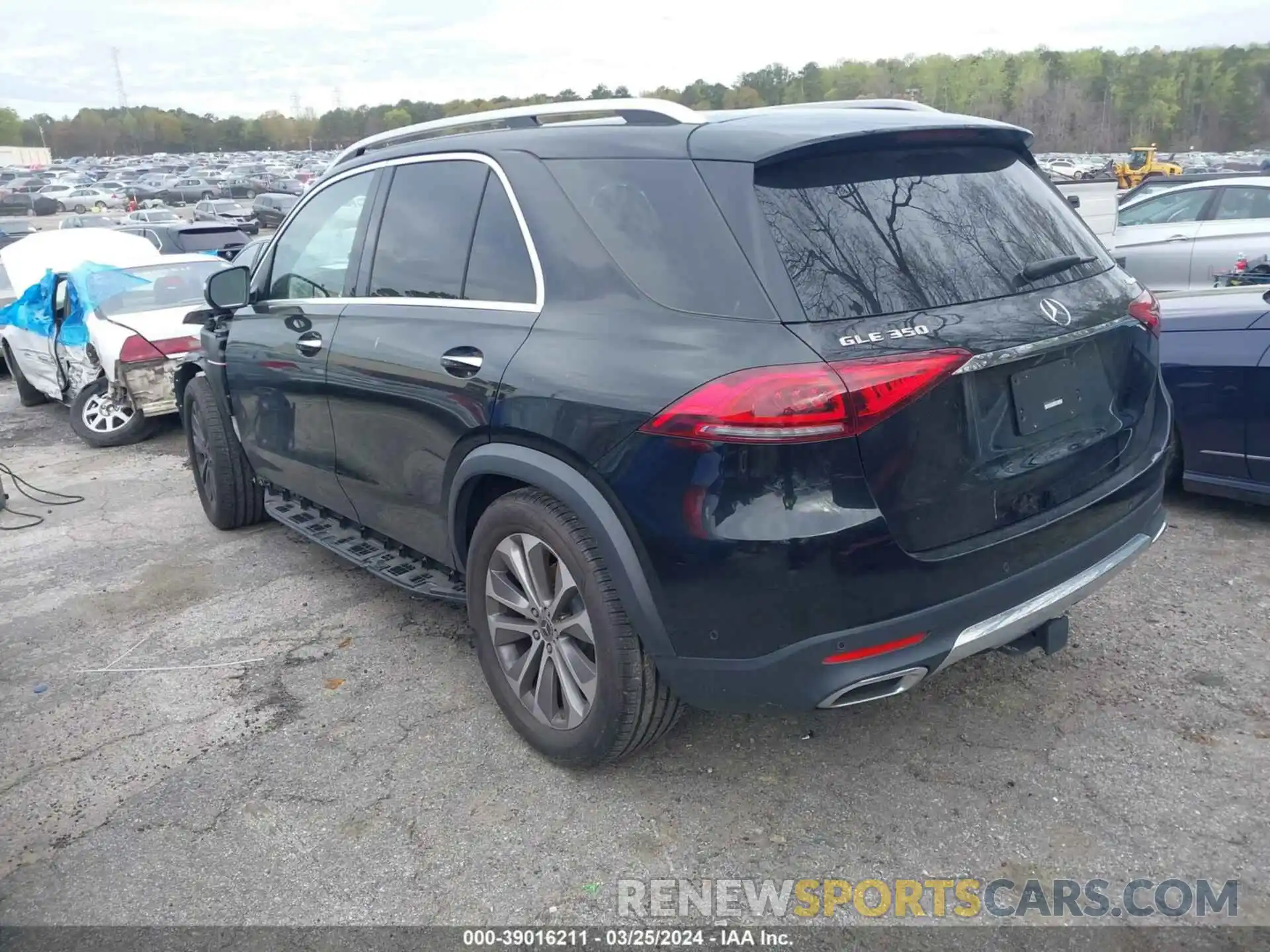 3 Photograph of a damaged car 4JGFB4KE6LA011874 MERCEDES-BENZ GLE 350 2020