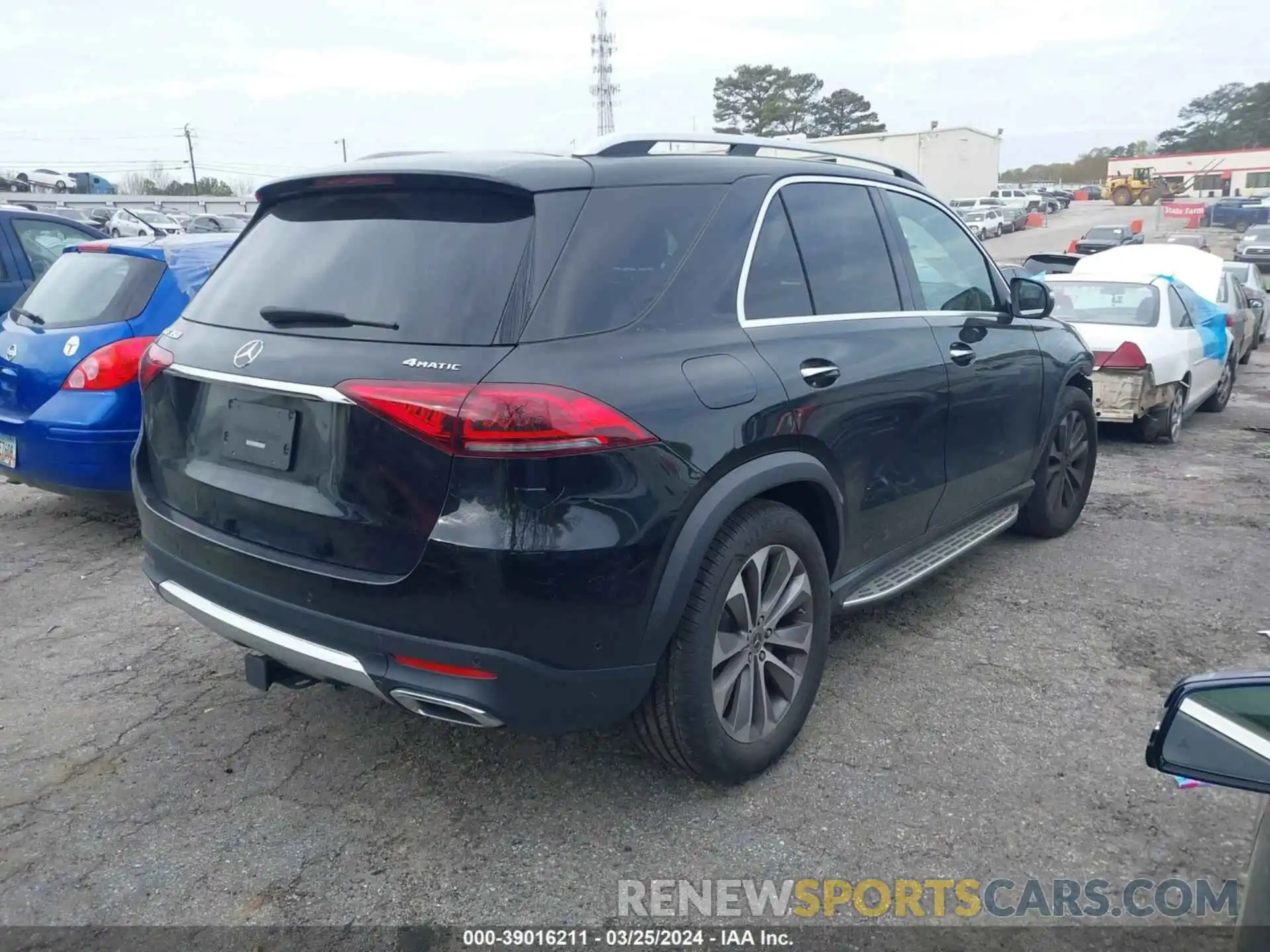 4 Photograph of a damaged car 4JGFB4KE6LA011874 MERCEDES-BENZ GLE 350 2020