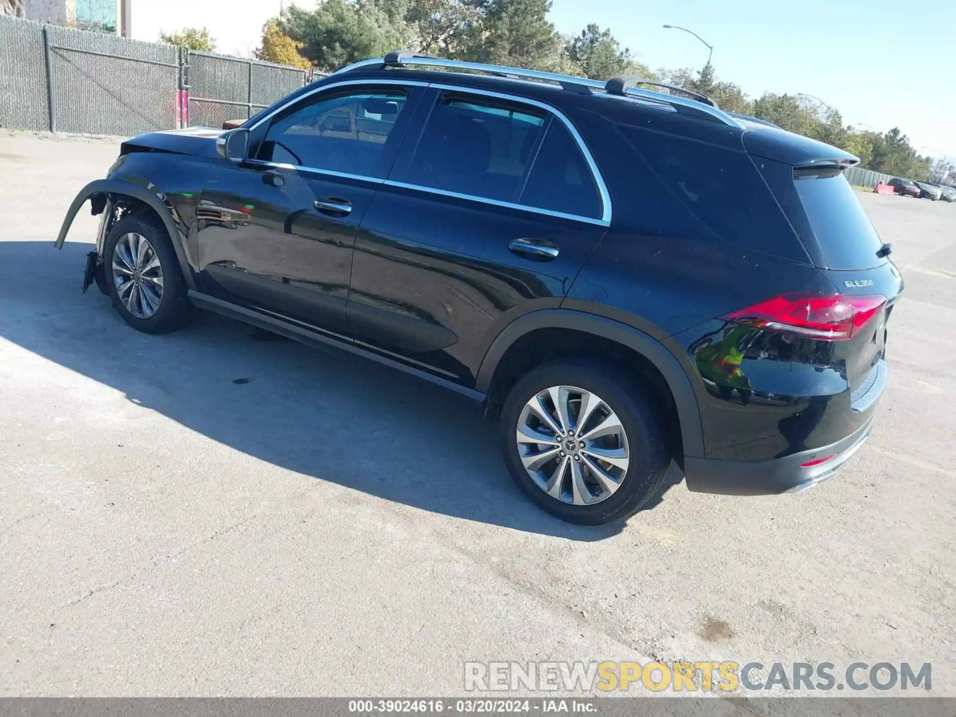 3 Photograph of a damaged car 4JGFB4KE6LA051971 MERCEDES-BENZ GLE 350 2020