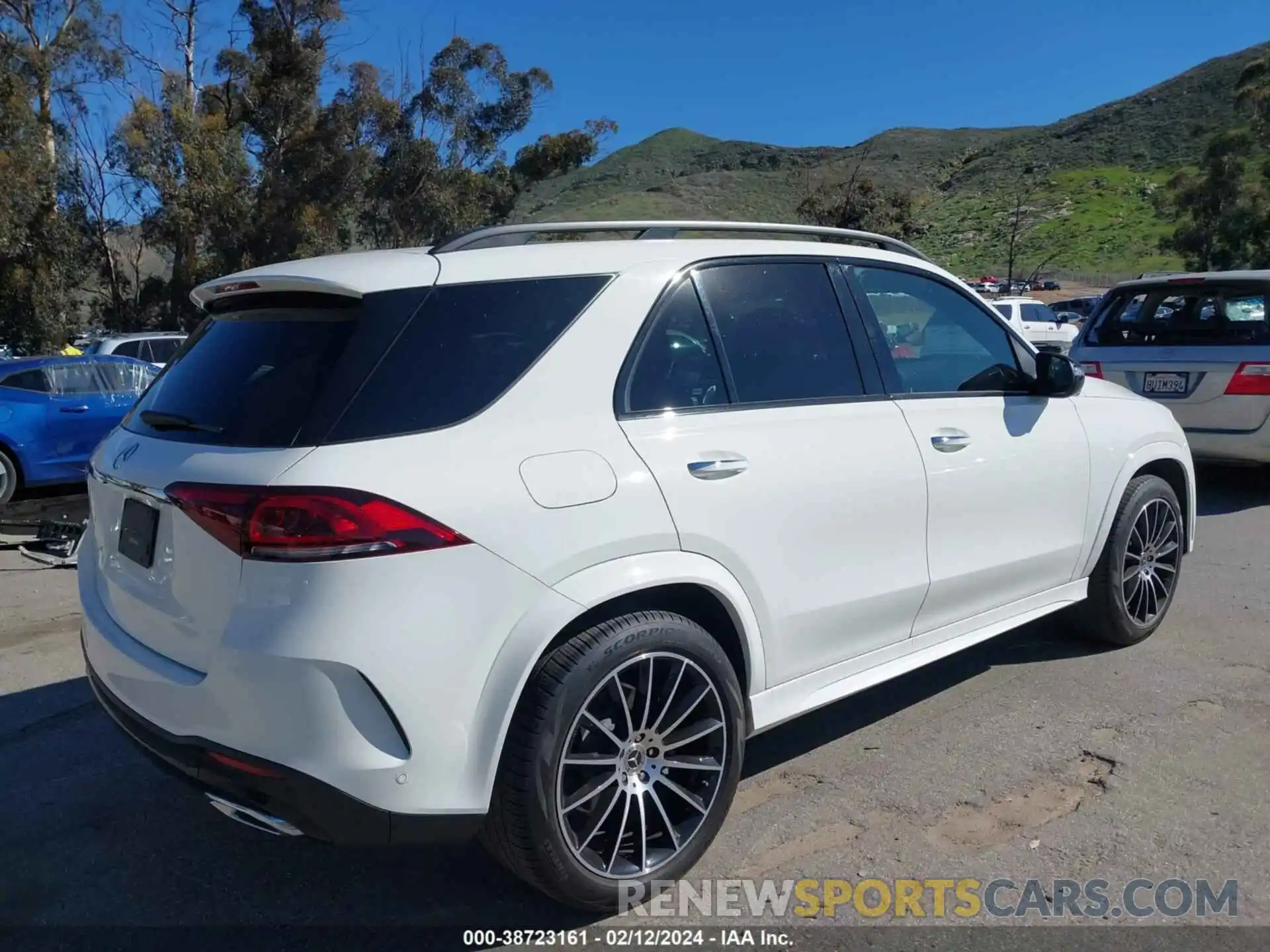 4 Photograph of a damaged car 4JGFB4JB1MA374771 MERCEDES-BENZ GLE 350 2021