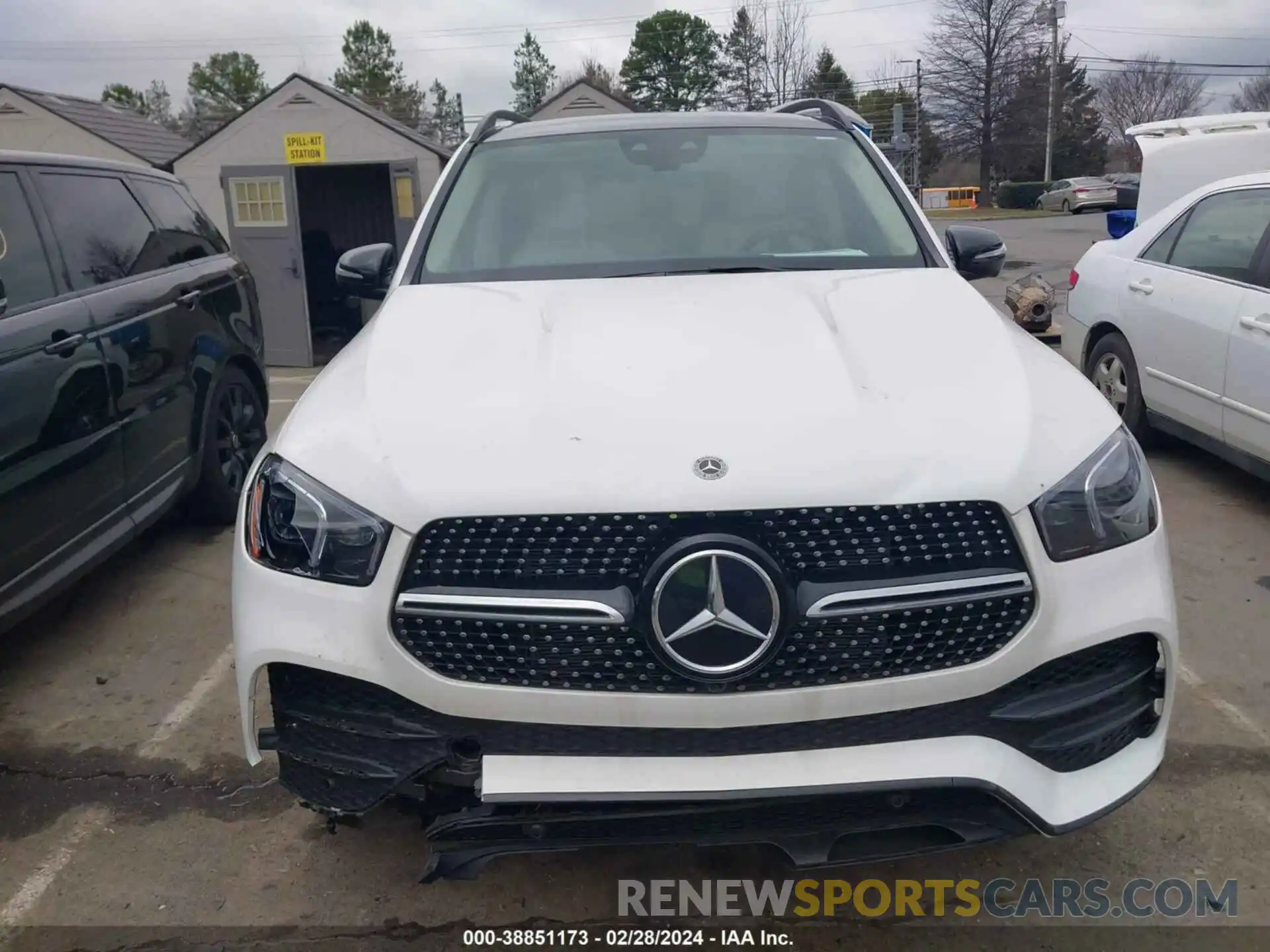 12 Photograph of a damaged car 4JGFB4JB6NA618609 MERCEDES-BENZ GLE 350 2022