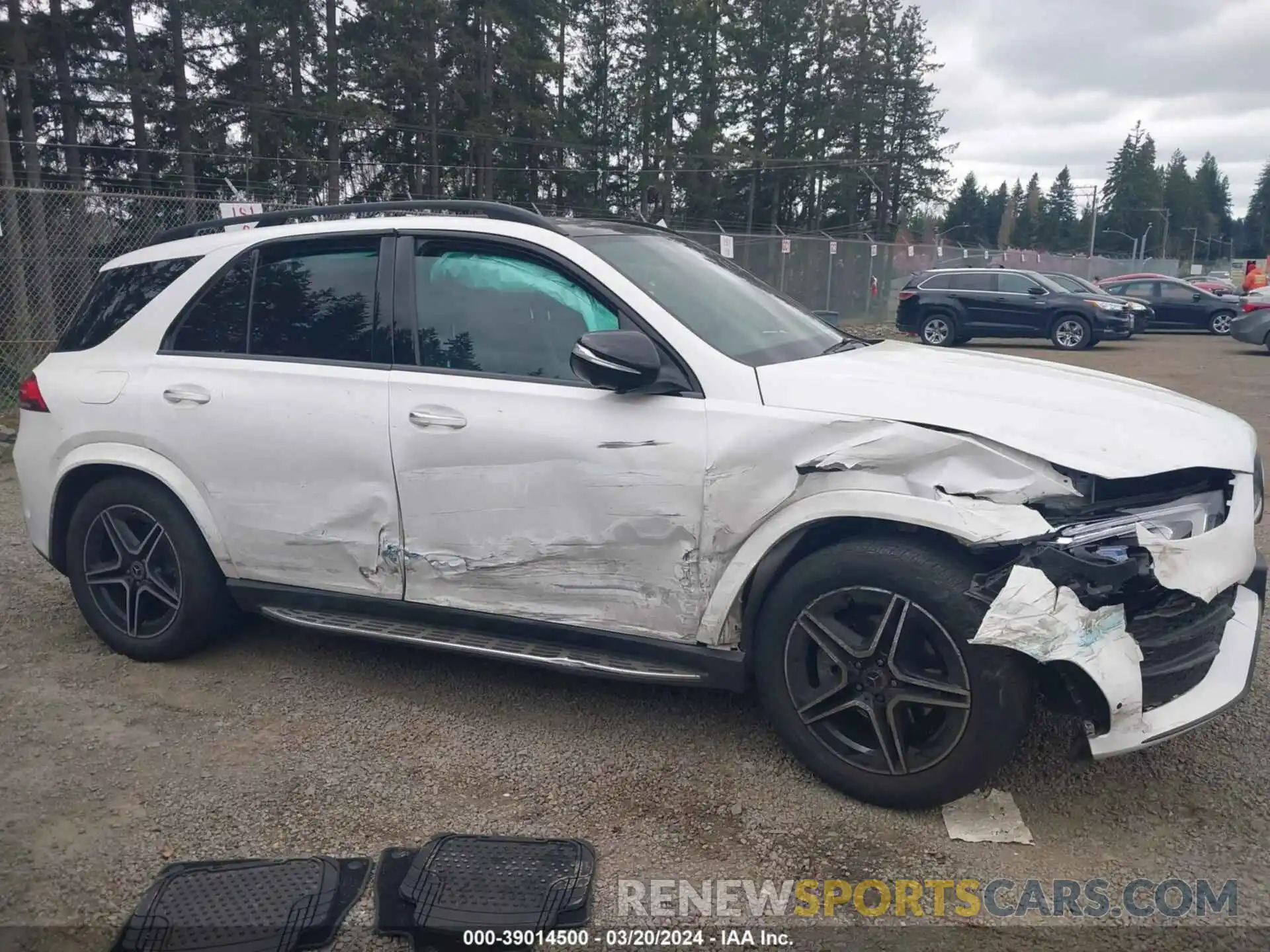 13 Photograph of a damaged car 4JGFB4KE9NA629743 MERCEDES-BENZ GLE 350 2022