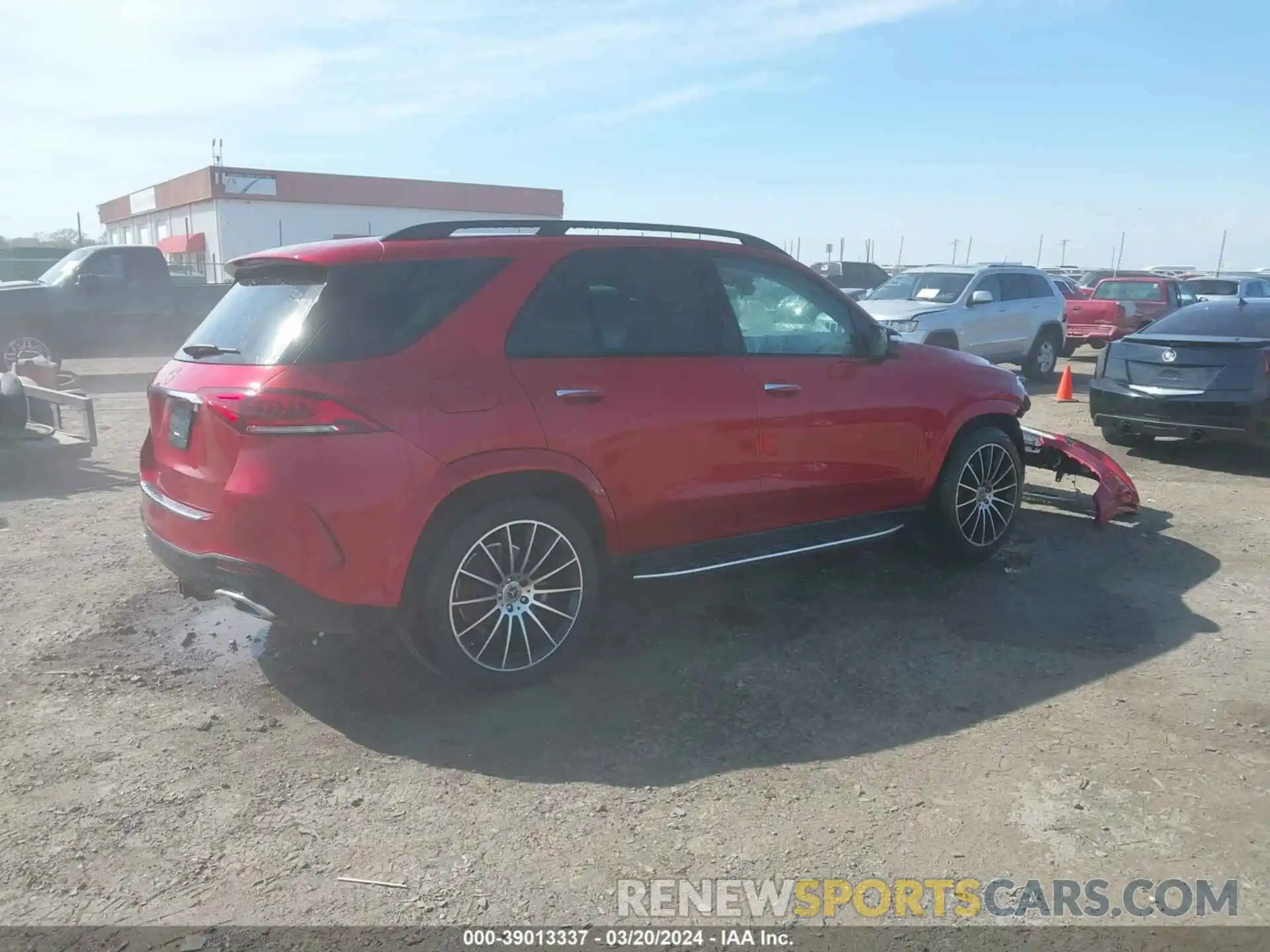 4 Photograph of a damaged car 4JGFB4JB5PA860455 MERCEDES-BENZ GLE 350 2023