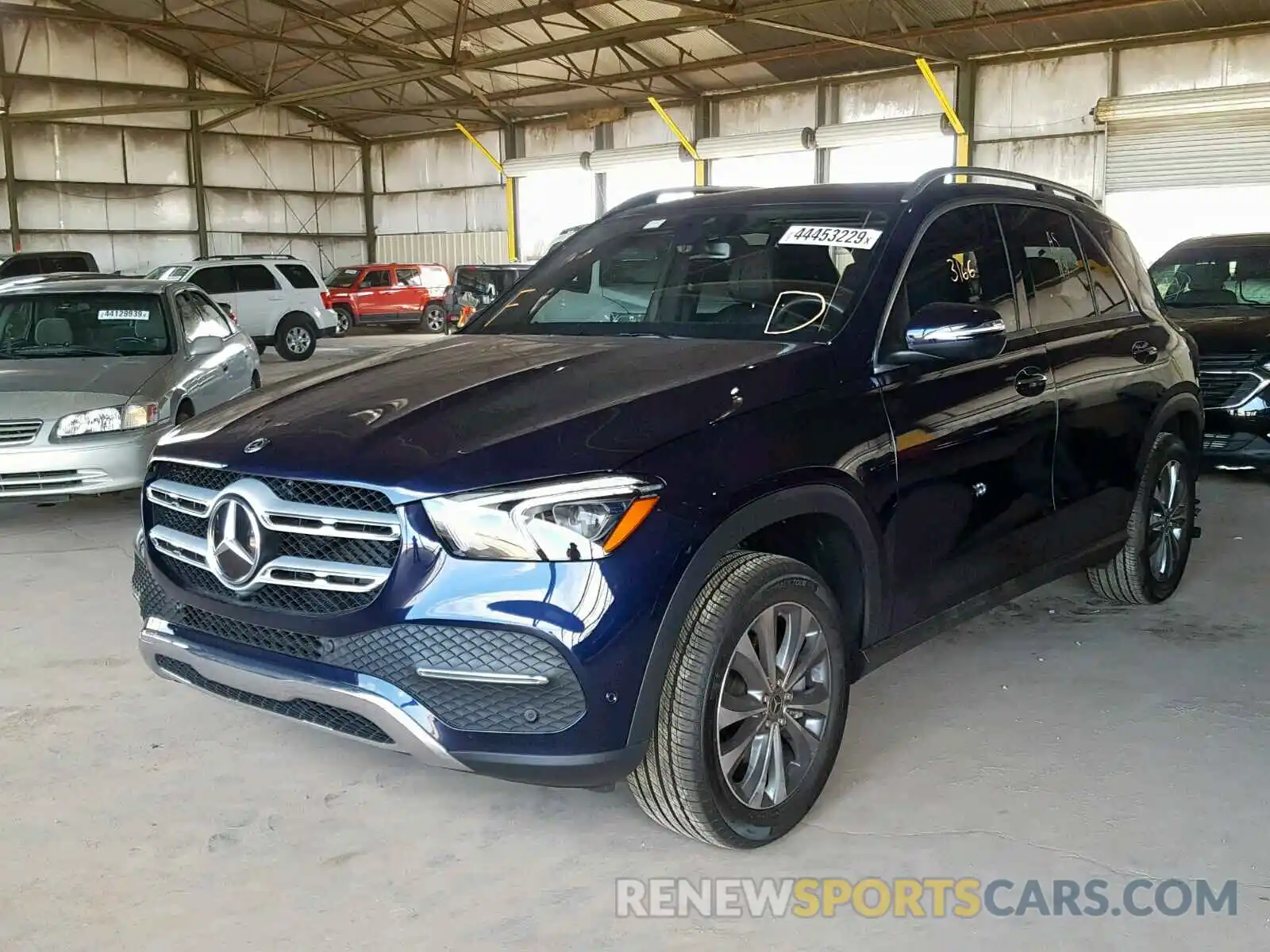 2 Photograph of a damaged car 4JGFB4KB8LA028469 MERCEDES-BENZ GLE 350 4M 2020