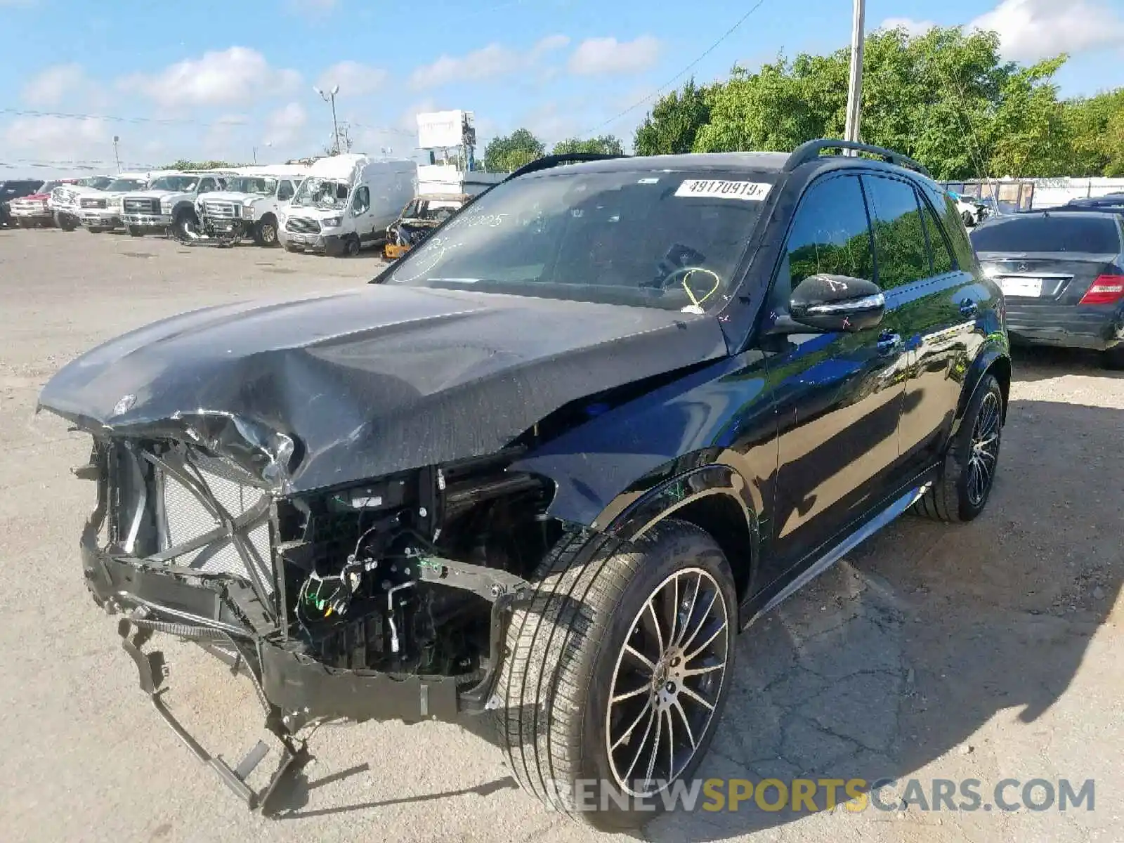 2 Photograph of a damaged car 4JGFB4KBXLA077205 MERCEDES-BENZ GLE 350 4M 2020