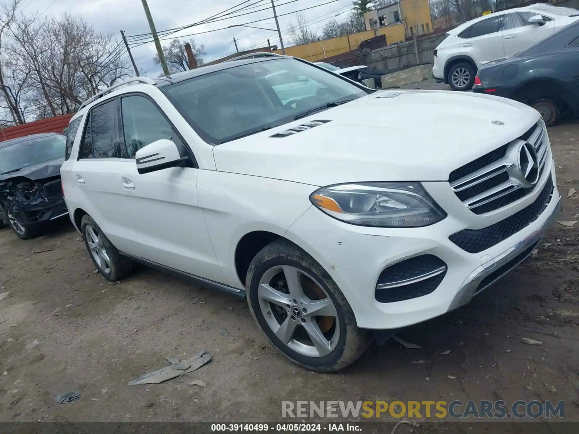 1 Photograph of a damaged car 4JGDA5GB6KB214237 MERCEDES-BENZ GLE 400 2019