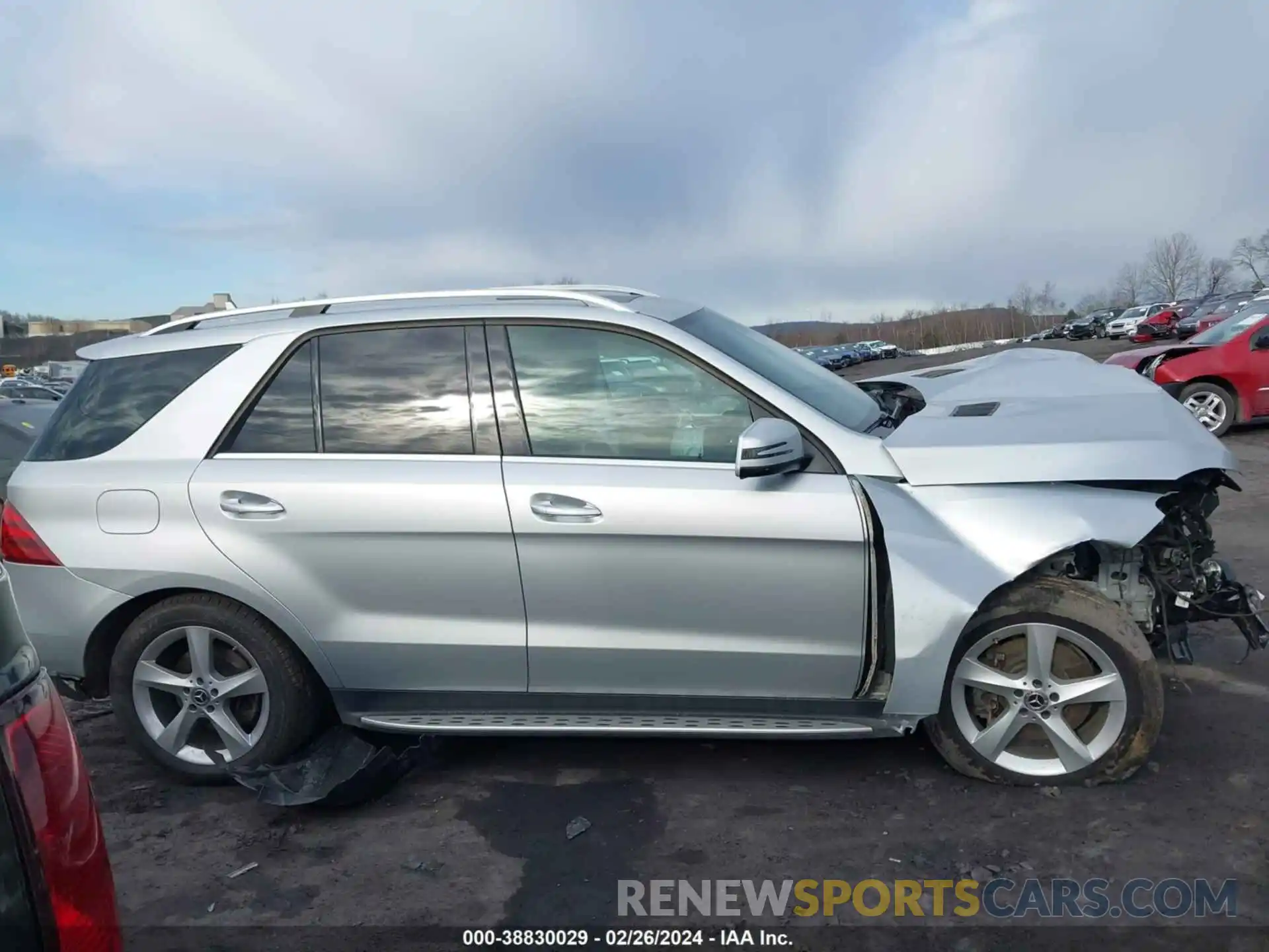 13 Photograph of a damaged car 4JGDA5GB9KB212045 MERCEDES-BENZ GLE 400 2019