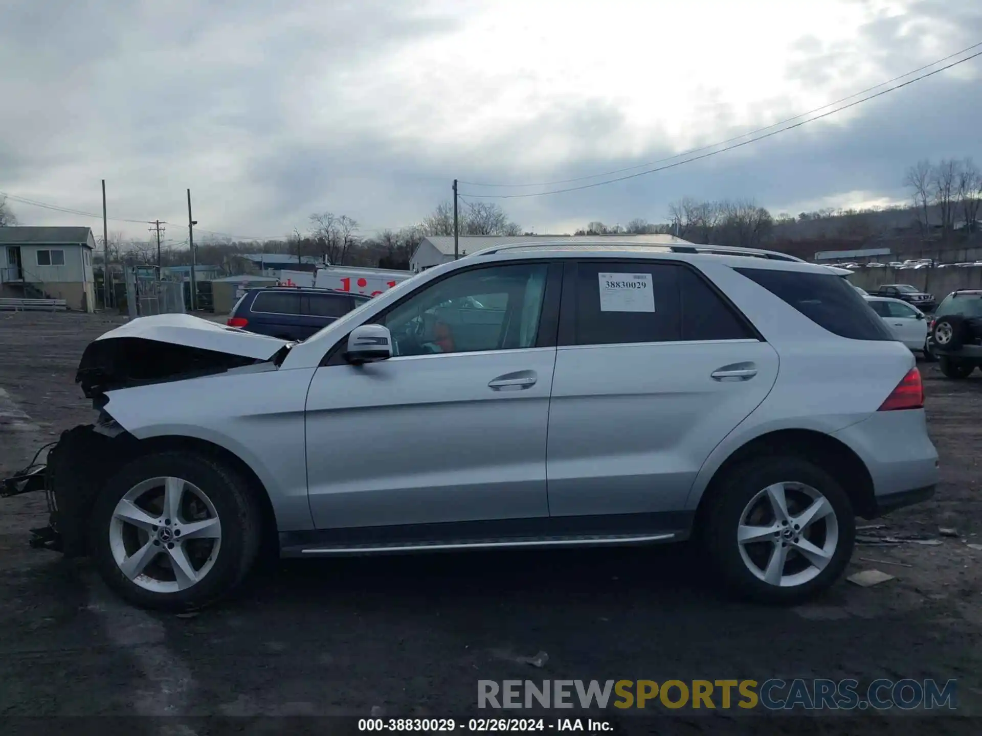 14 Photograph of a damaged car 4JGDA5GB9KB212045 MERCEDES-BENZ GLE 400 2019