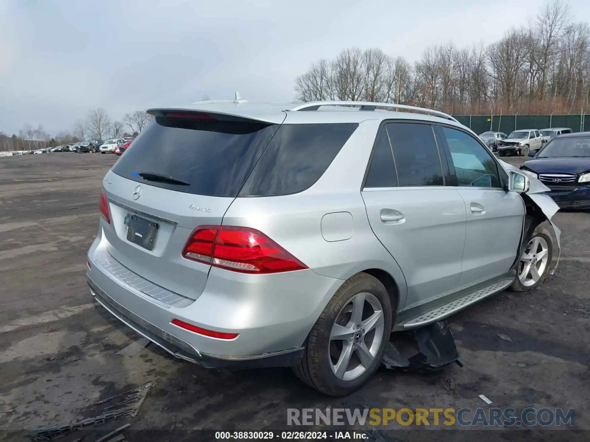 4 Фотография поврежденного автомобиля 4JGDA5GB9KB212045 MERCEDES-BENZ GLE 400 2019