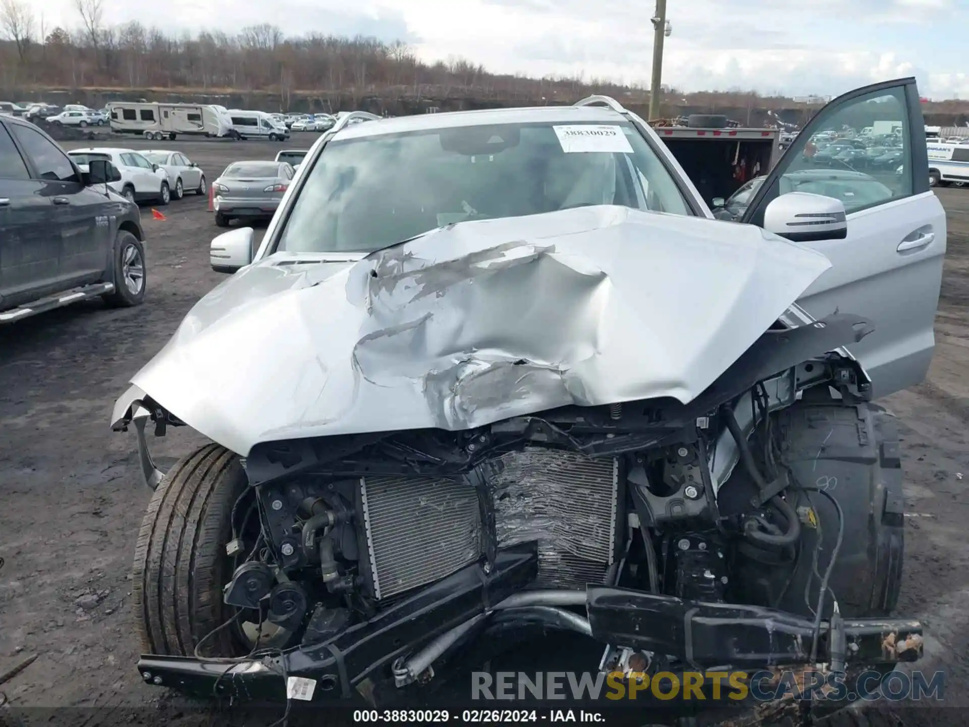 6 Photograph of a damaged car 4JGDA5GB9KB212045 MERCEDES-BENZ GLE 400 2019