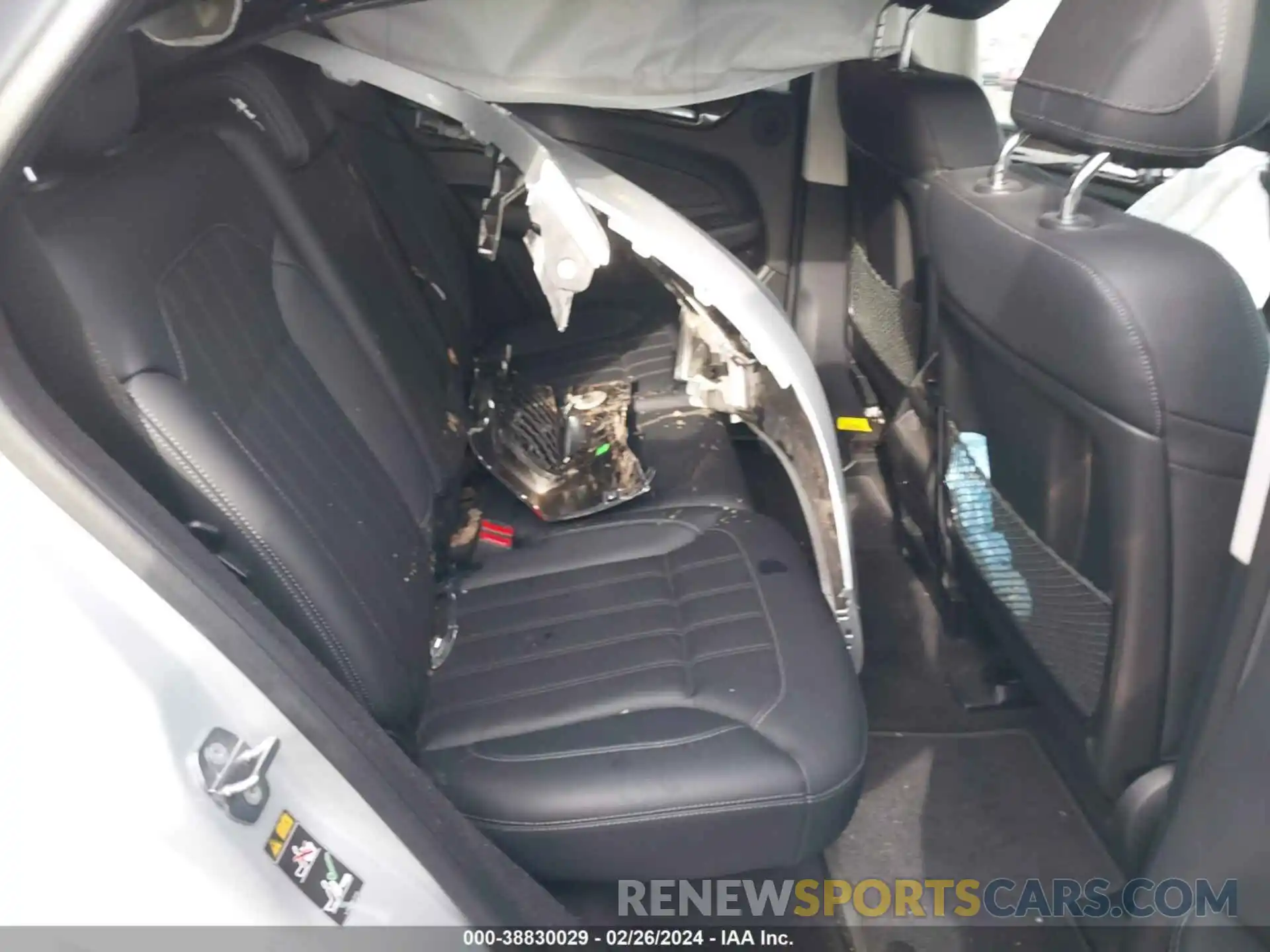 8 Photograph of a damaged car 4JGDA5GB9KB212045 MERCEDES-BENZ GLE 400 2019