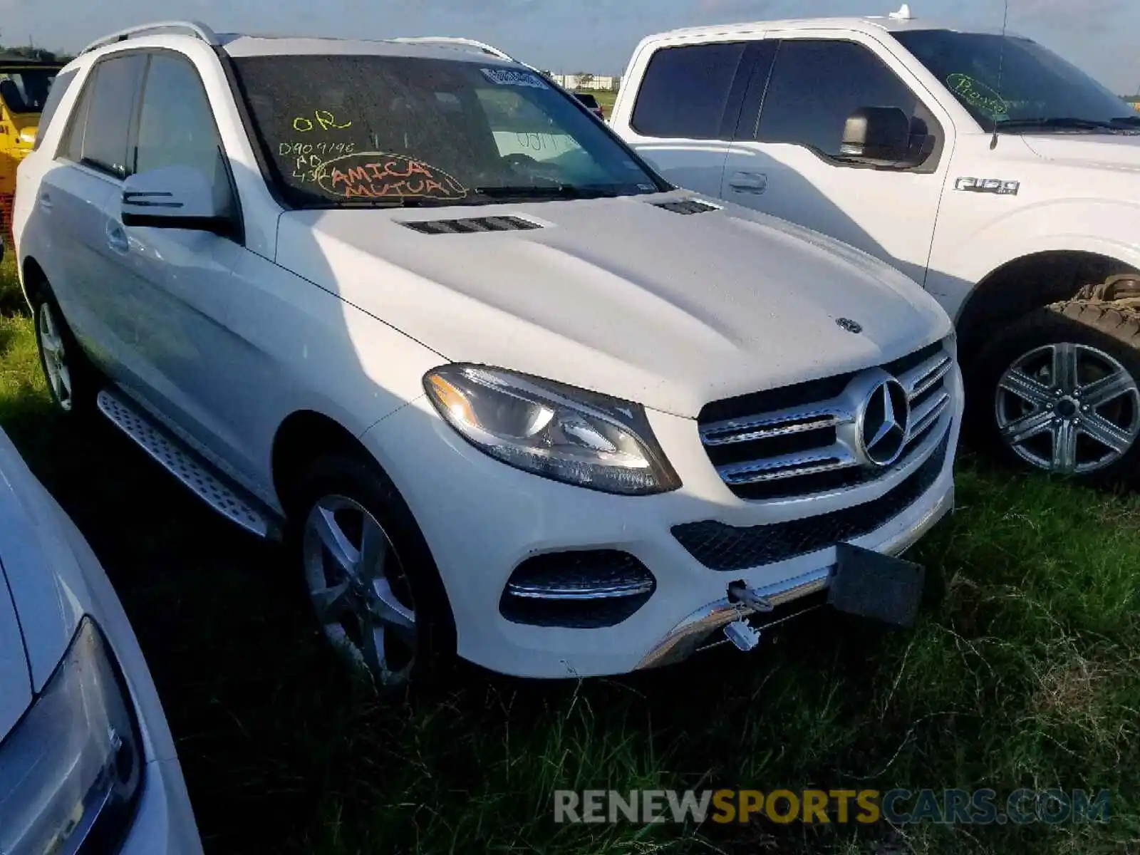 1 Photograph of a damaged car 4JGDA5GB0KB204321 MERCEDES-BENZ GLE 400 4M 2019