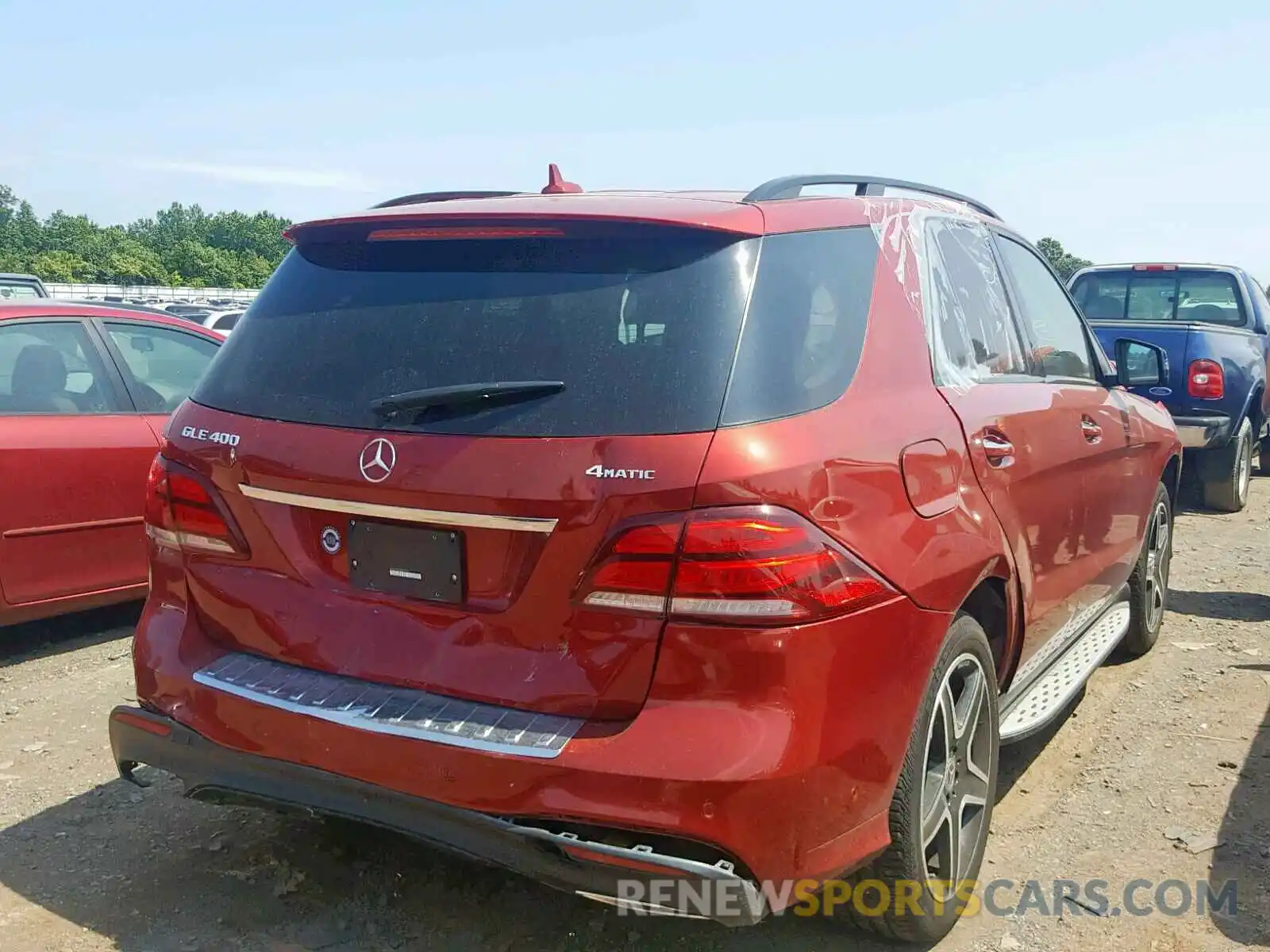 4 Photograph of a damaged car 4JGDA5GB3KB212445 MERCEDES-BENZ GLE 400 4M 2019