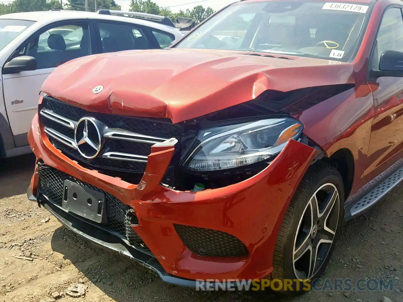 9 Photograph of a damaged car 4JGDA5GB3KB212445 MERCEDES-BENZ GLE 400 4M 2019