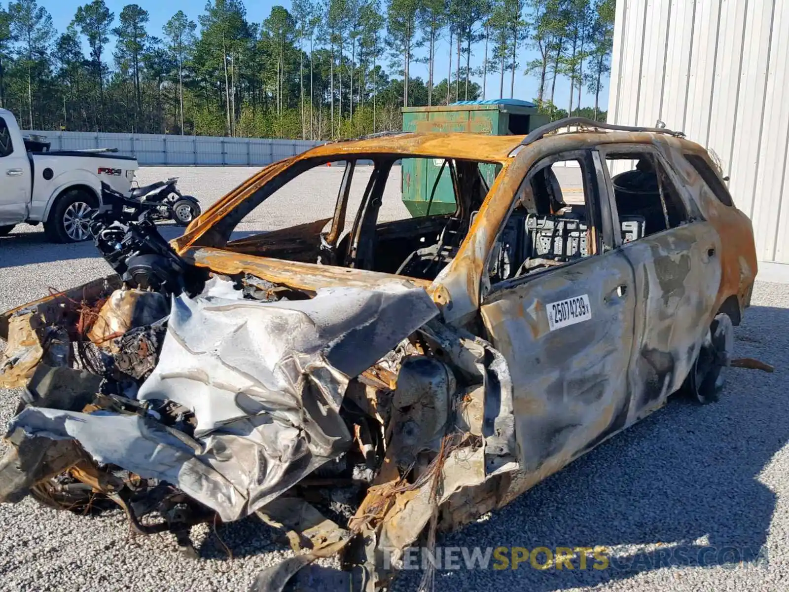 10 Photograph of a damaged car 4JGDA5GB4KB205391 MERCEDES-BENZ GLE 400 4M 2019