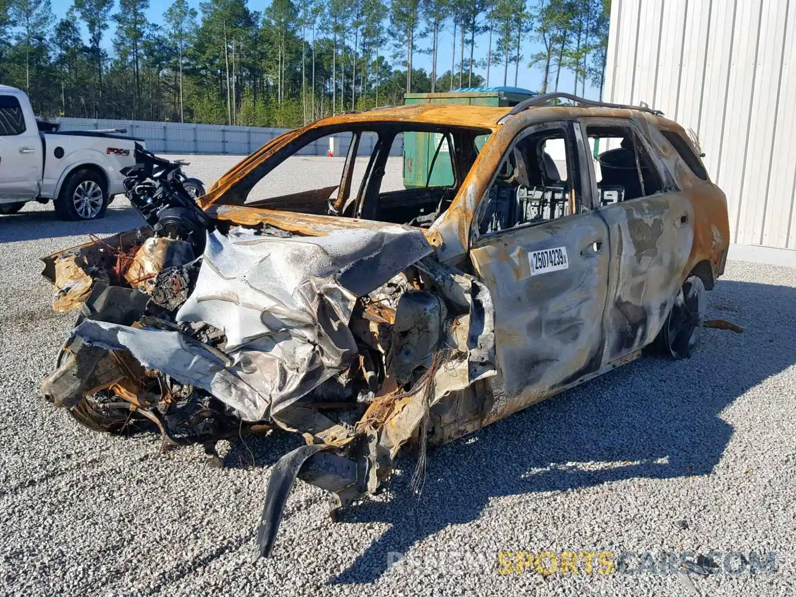 2 Photograph of a damaged car 4JGDA5GB4KB205391 MERCEDES-BENZ GLE 400 4M 2019