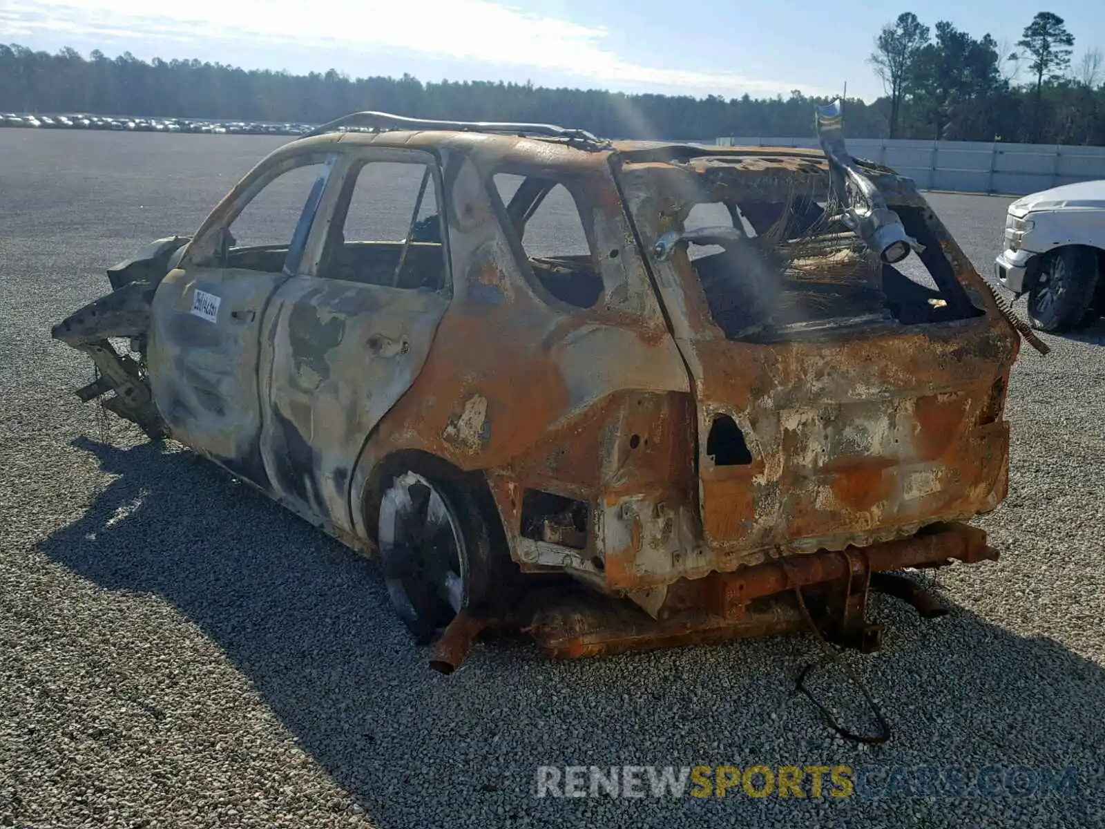 3 Photograph of a damaged car 4JGDA5GB4KB205391 MERCEDES-BENZ GLE 400 4M 2019