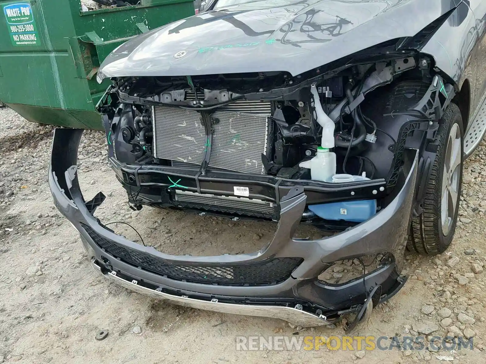 9 Photograph of a damaged car 4JGDA5GB5KB209899 MERCEDES-BENZ GLE 400 4M 2019