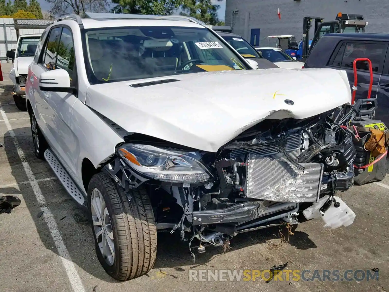 1 Photograph of a damaged car 4JGDA5GB7KB209290 MERCEDES-BENZ GLE 400 4M 2019