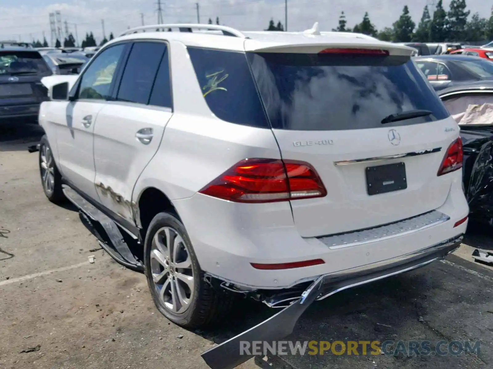 3 Photograph of a damaged car 4JGDA5GB7KB209290 MERCEDES-BENZ GLE 400 4M 2019