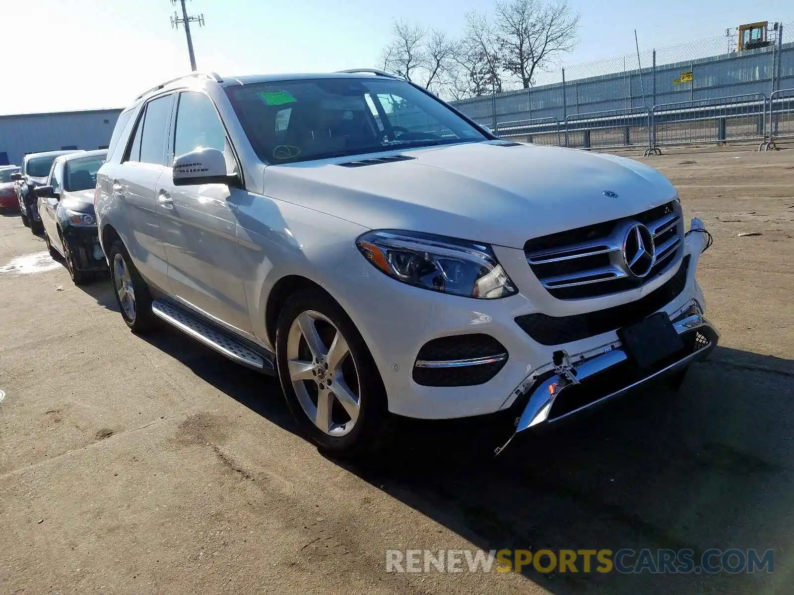 1 Photograph of a damaged car 4JGDA5GBXKB206528 MERCEDES-BENZ GLE 400 4M 2019