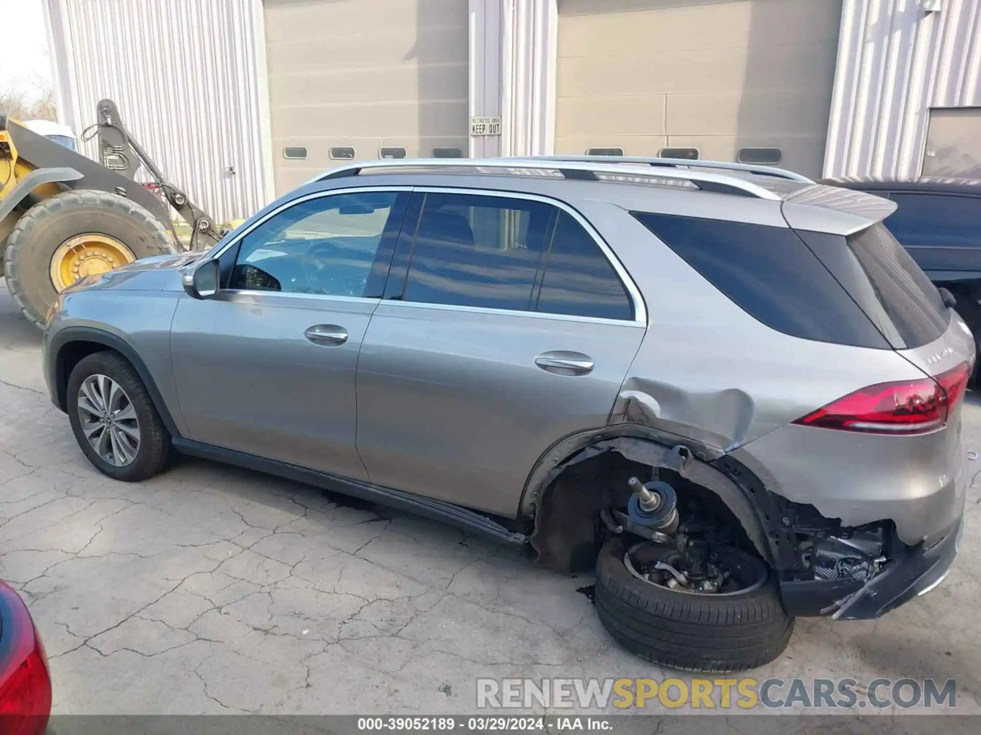 14 Photograph of a damaged car 4JGFB5KB2LA129710 MERCEDES-BENZ GLE 450 2020