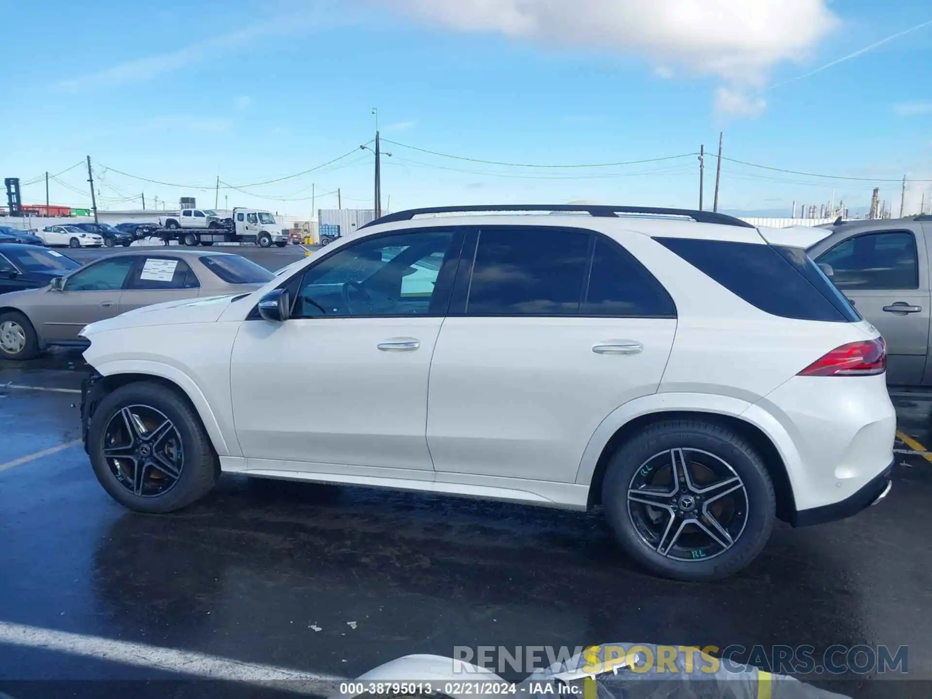 15 Photograph of a damaged car 4JGFB5KB2NA624377 MERCEDES-BENZ GLE 450 2022