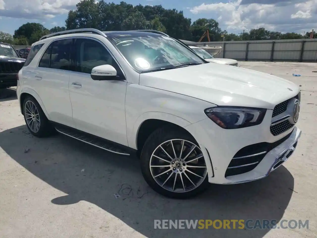 1 Photograph of a damaged car 4JGFB5KB8NA651776 MERCEDES-BENZ GLE 450 2022