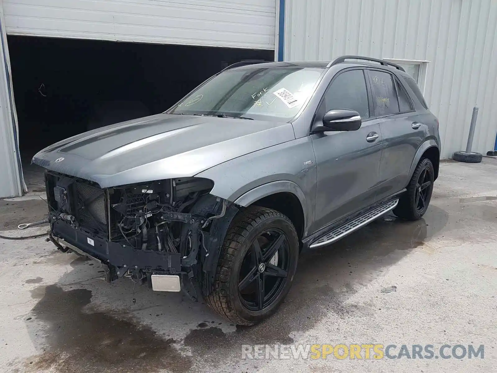 2 Photograph of a damaged car 4JGFB6BB7LA135685 MERCEDES-BENZ GLE AMG 53 2020