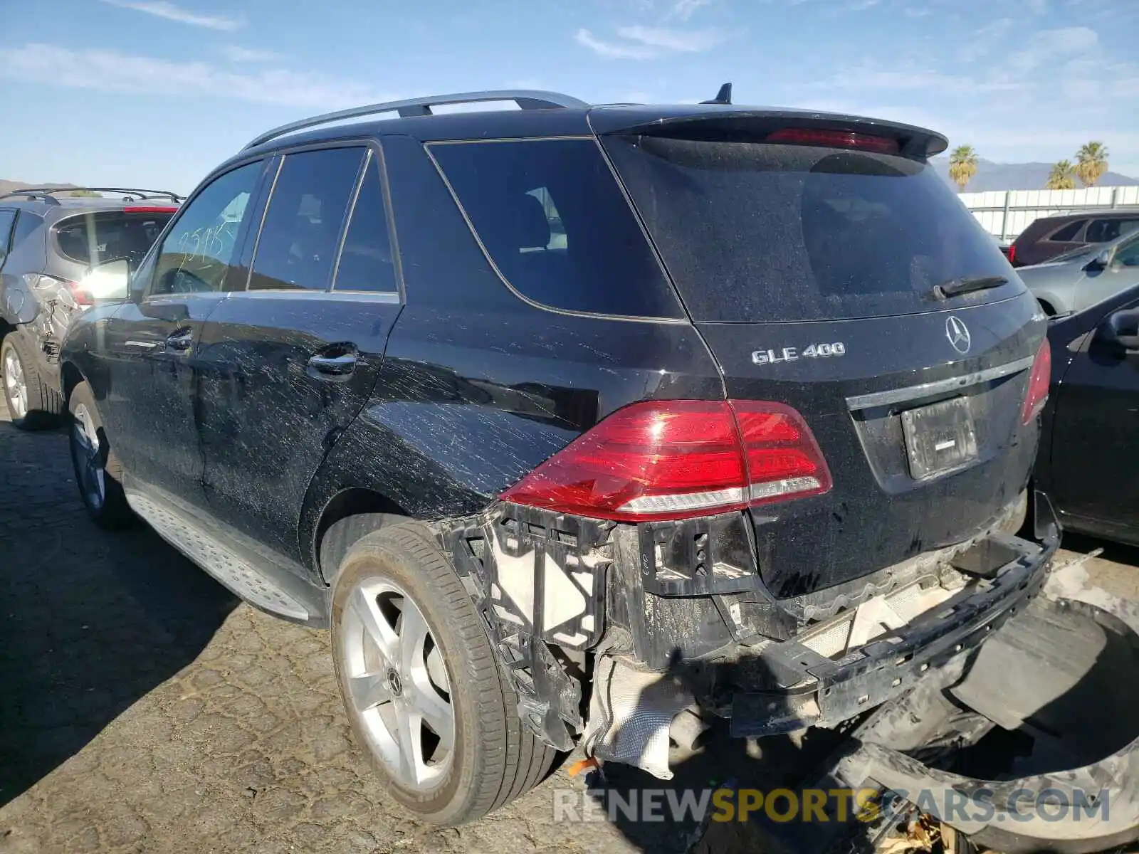 3 Photograph of a damaged car 4JGDA5GB0KB204836 MERCEDES-BENZ GLE-CLASS 2019